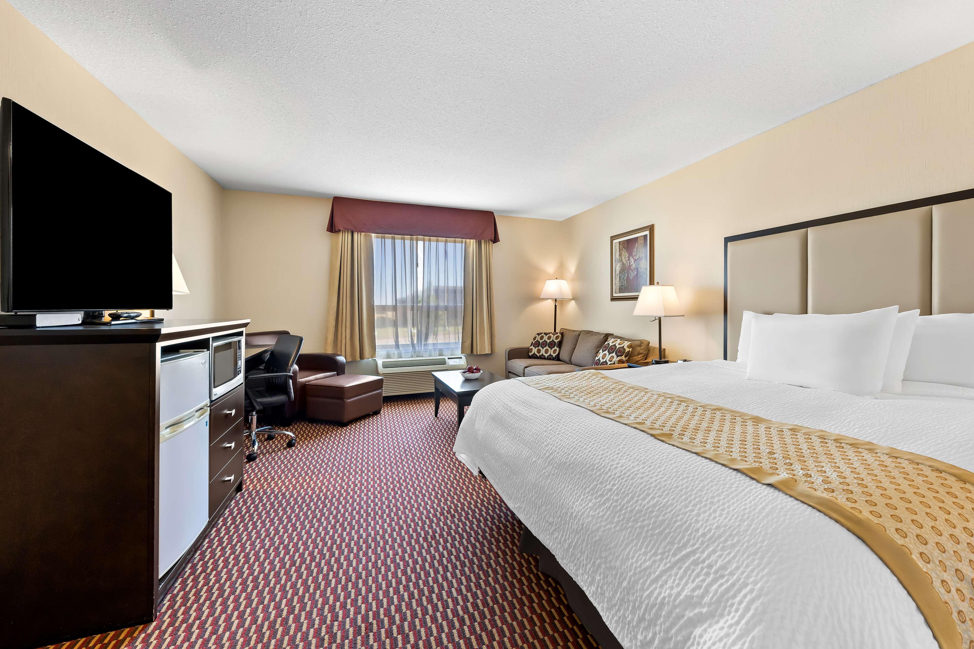 Double Queen Size Bed