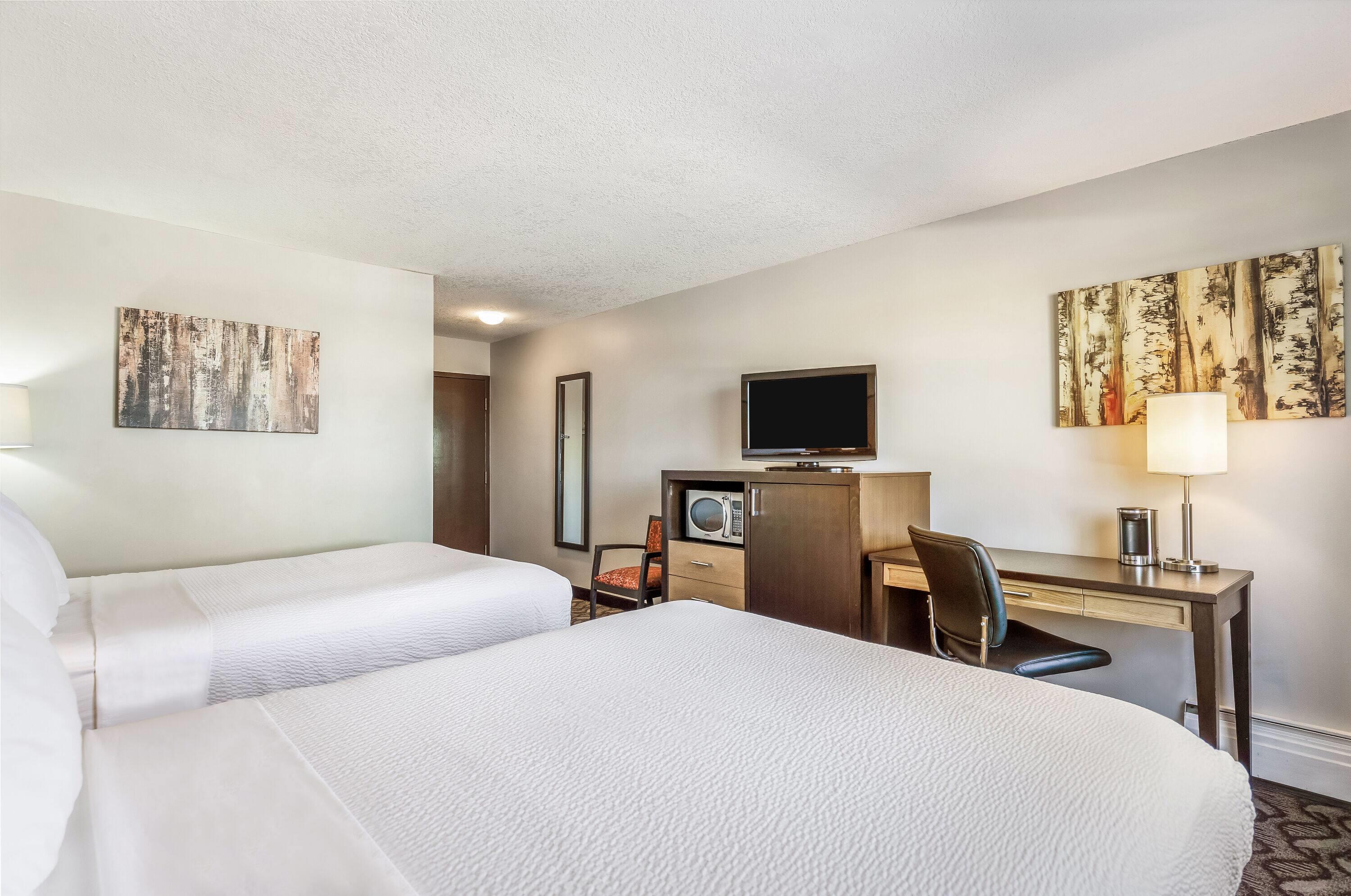 Quadruple Two Queen Beds