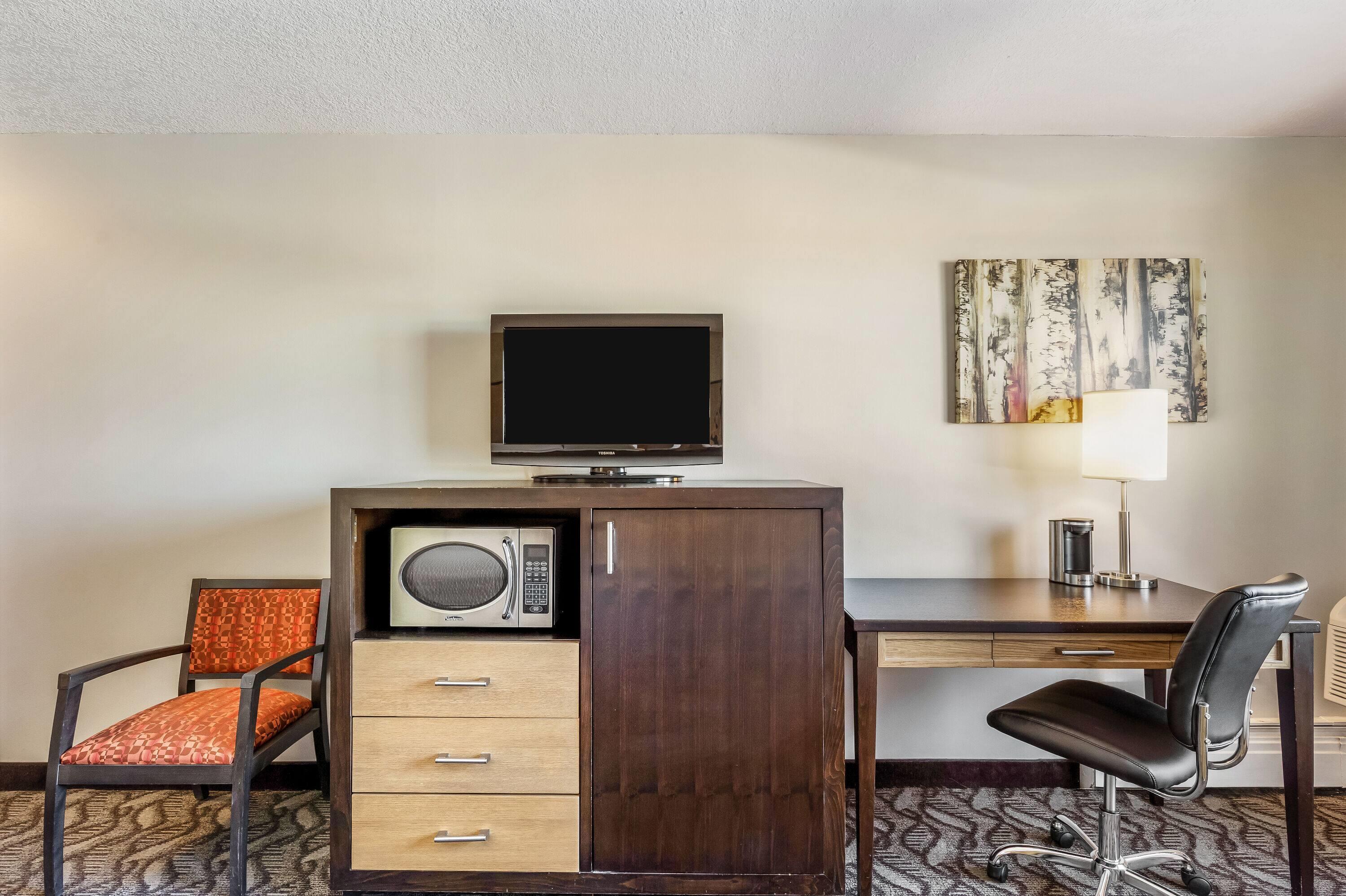 Quadruple Two Queen Beds