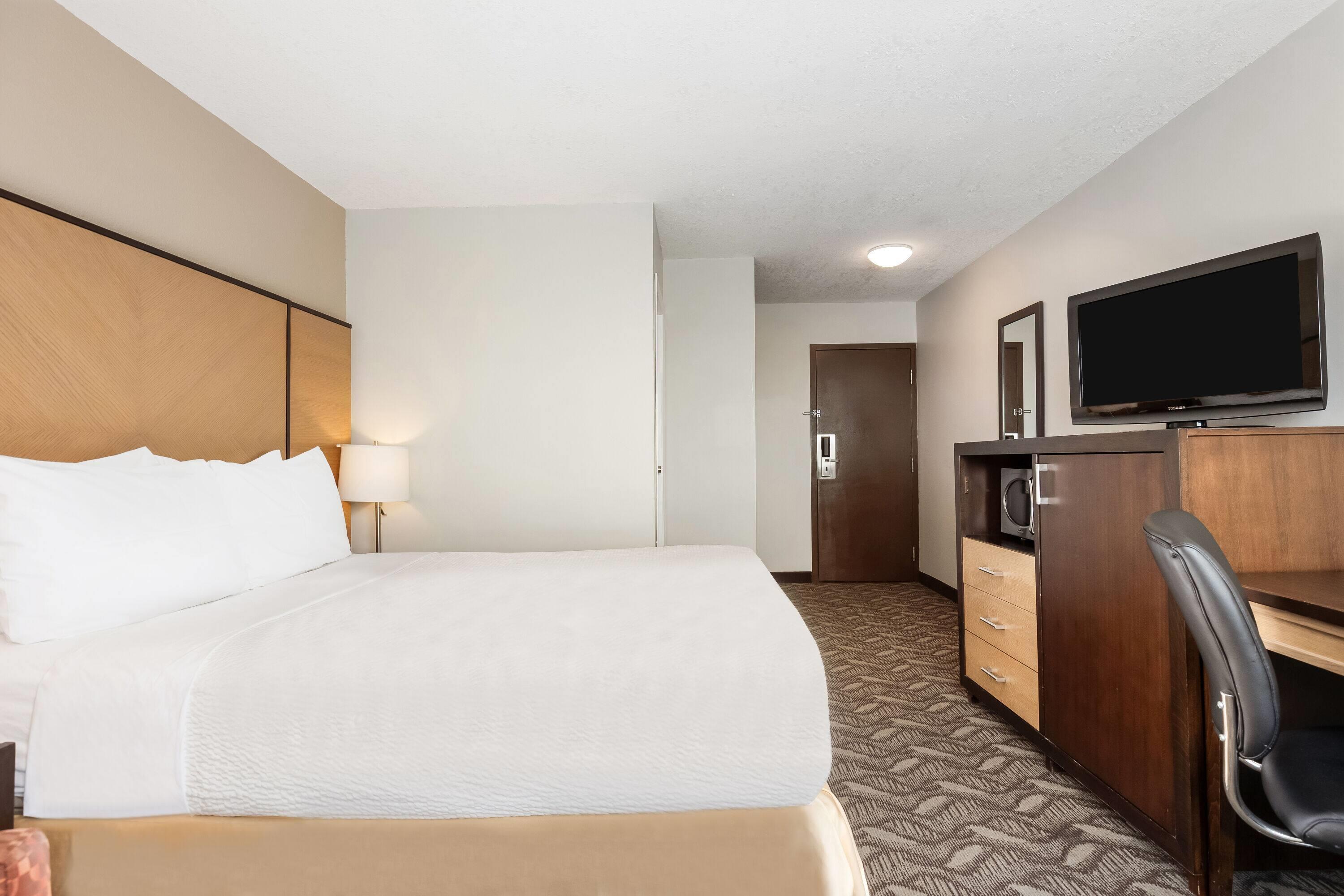 Double Queen Size Bed