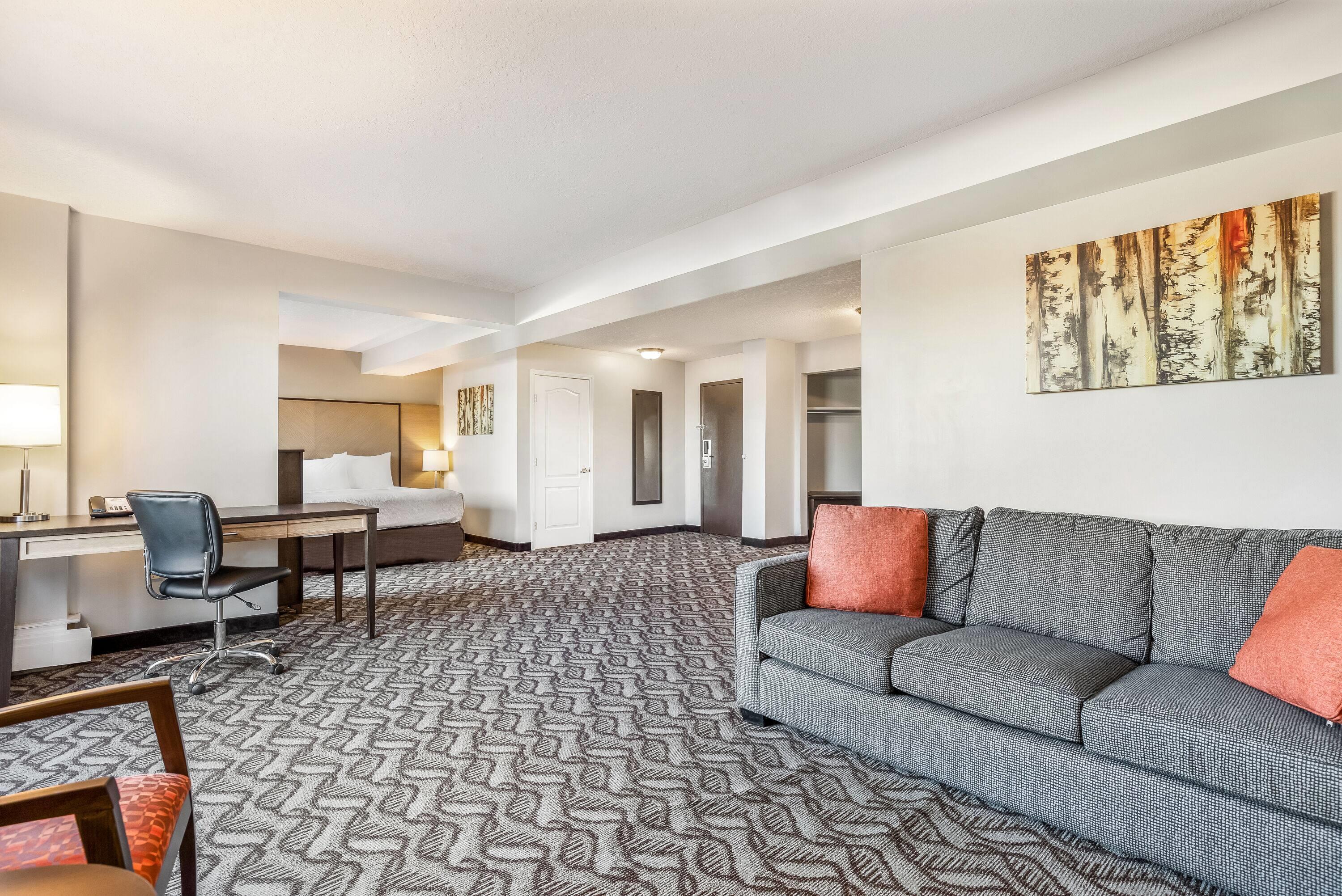 Studio King Size Bed