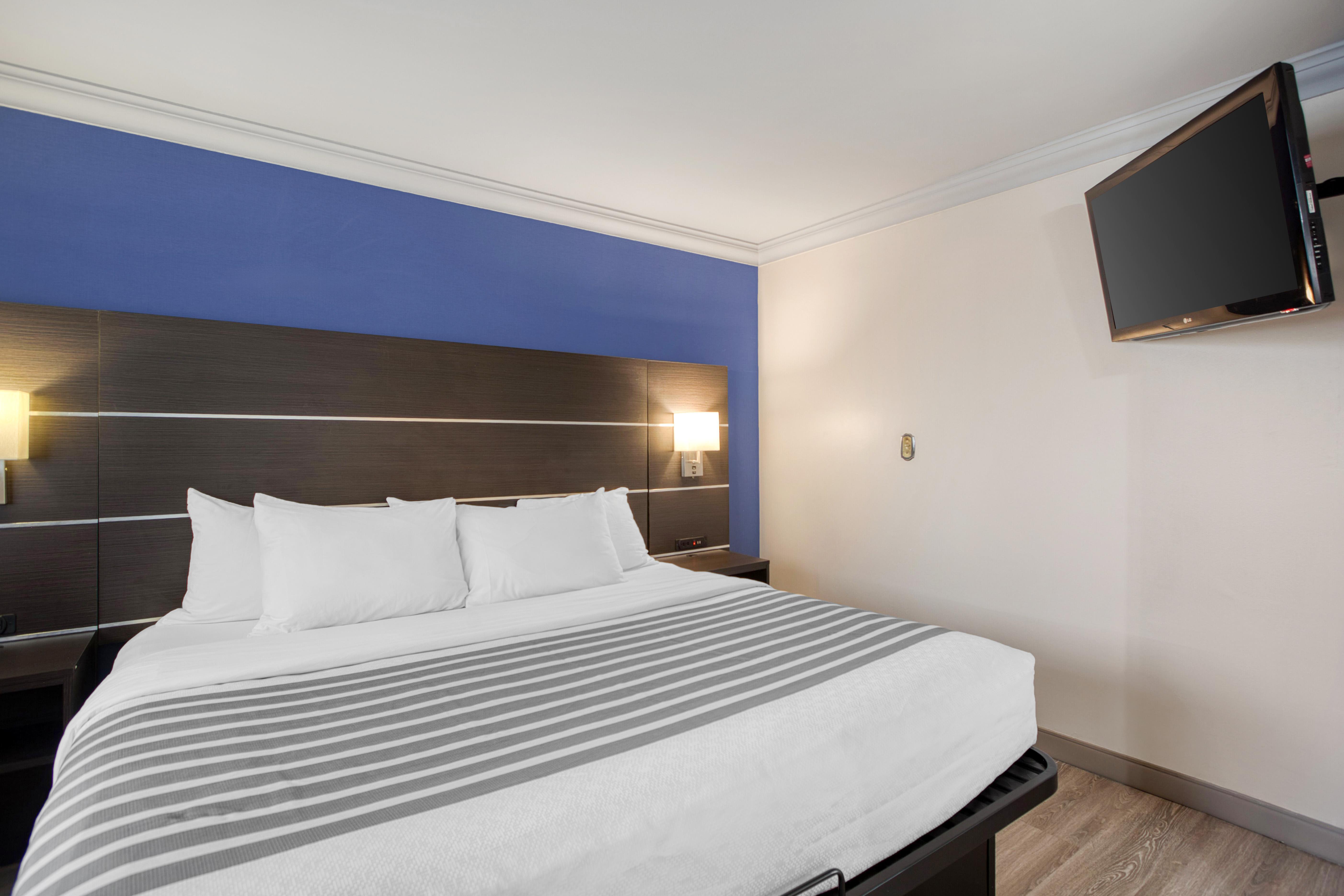 Suite King Size Bed