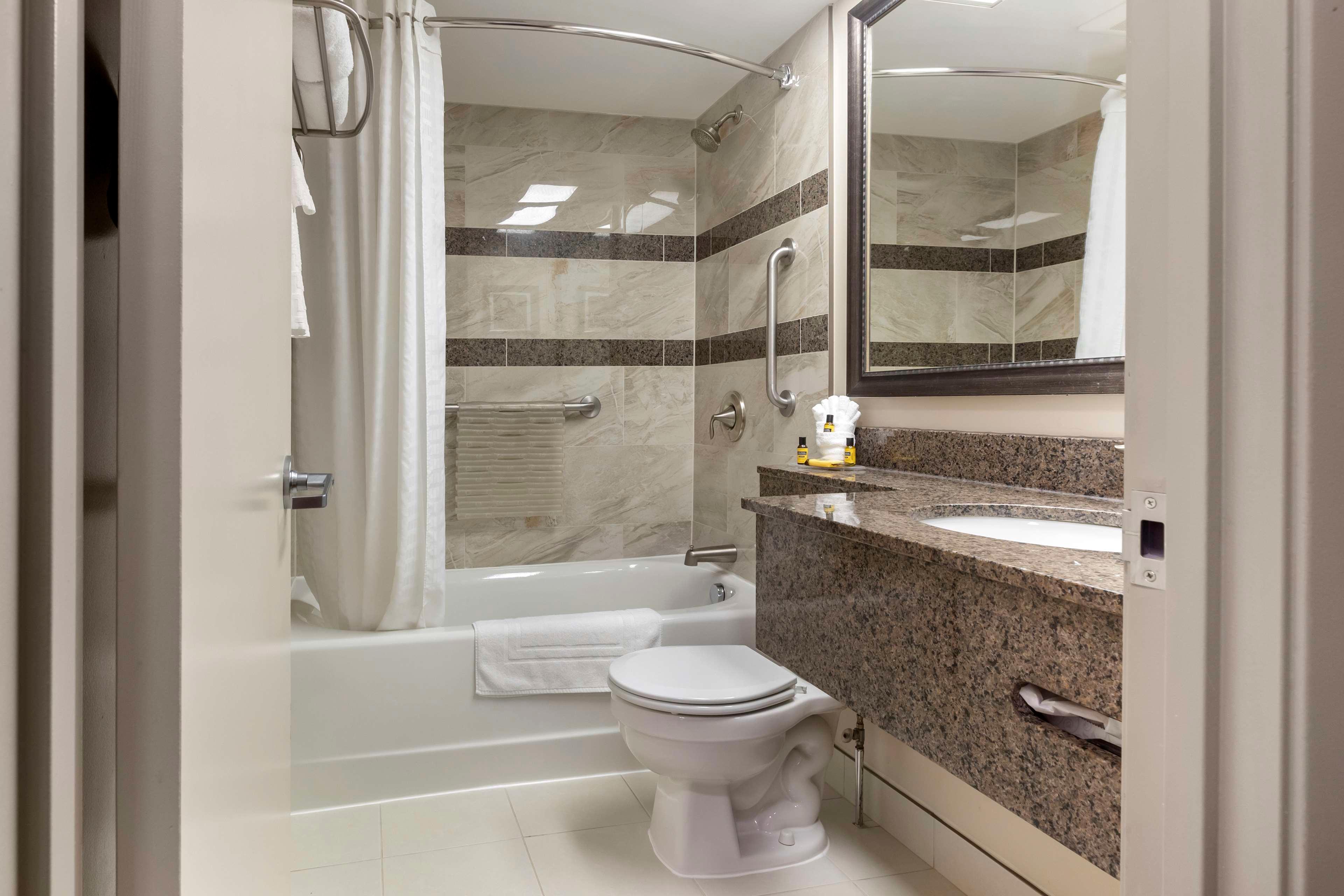 Quadruple King Size Bed