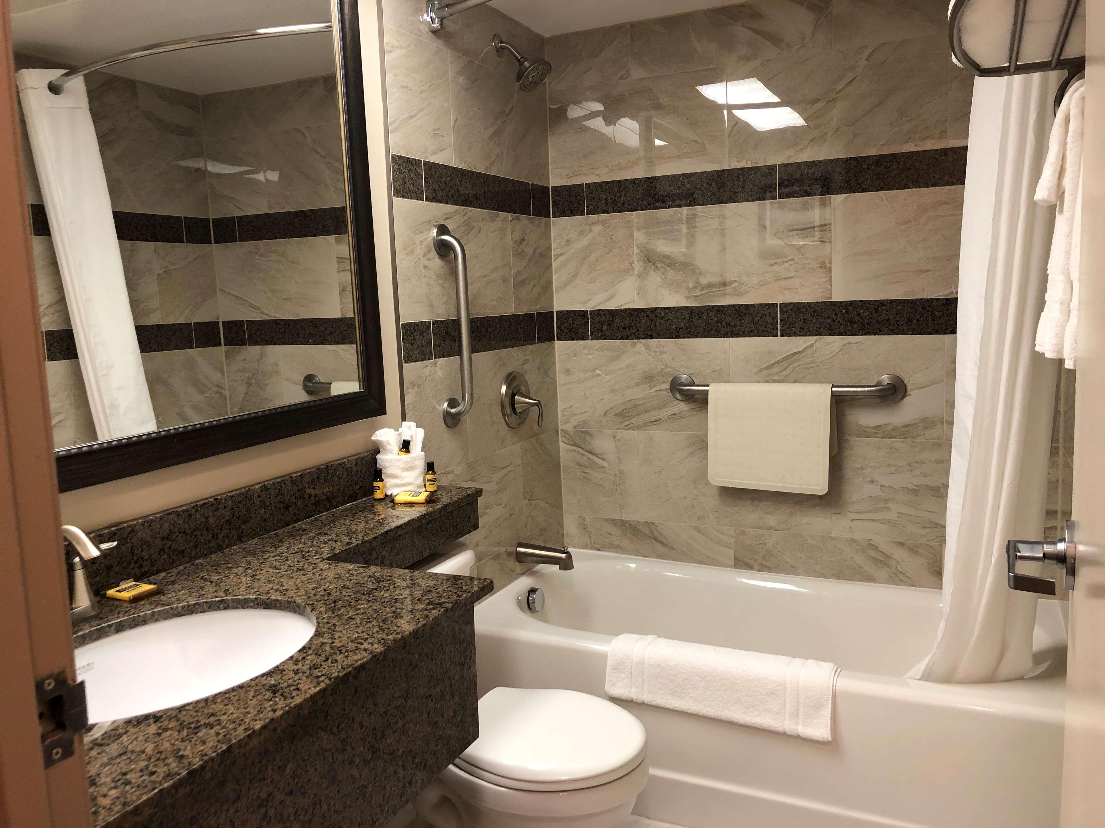 Quadruple Queen Bed Non Smoking