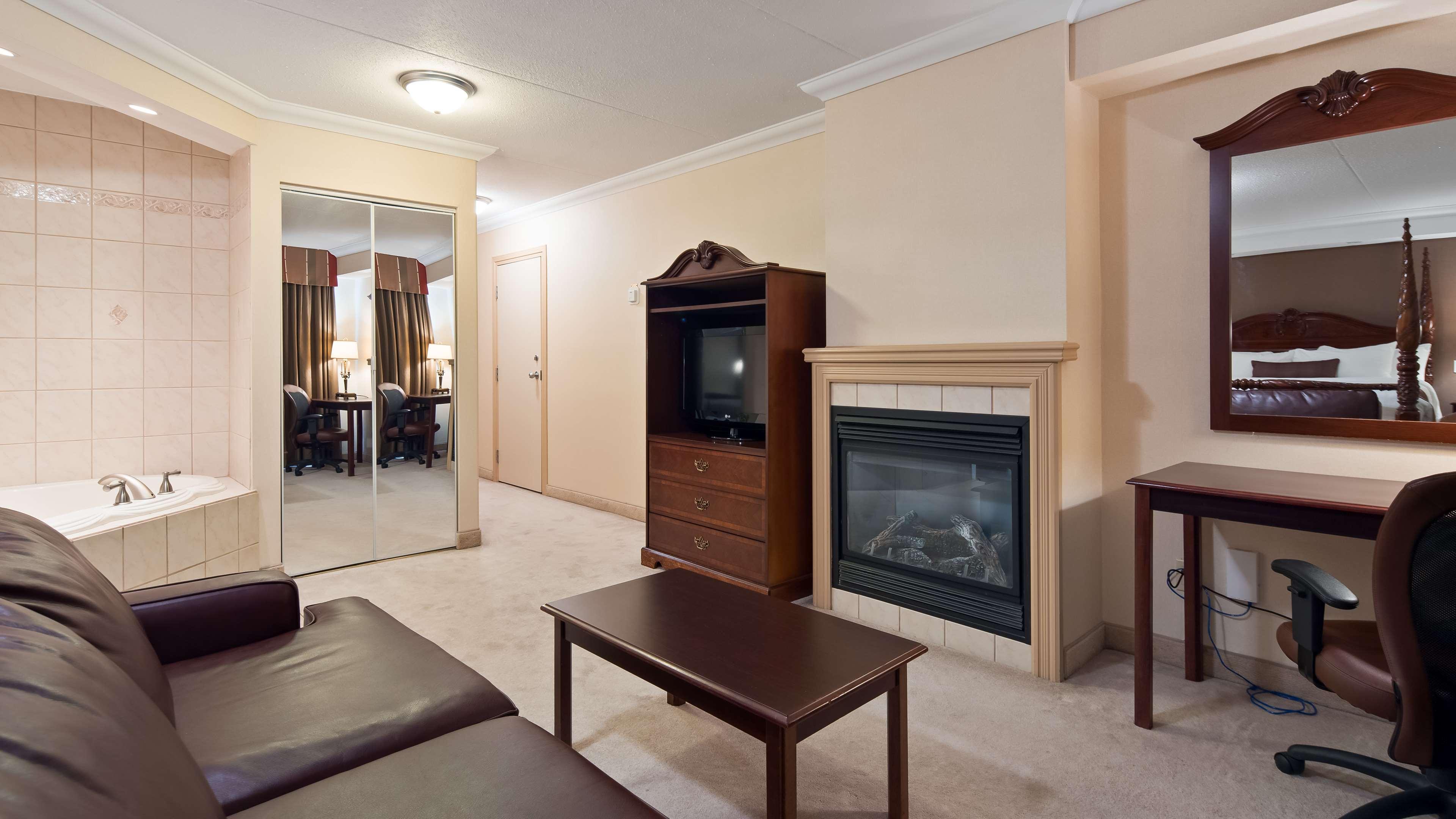 Quadruple King Size Bed