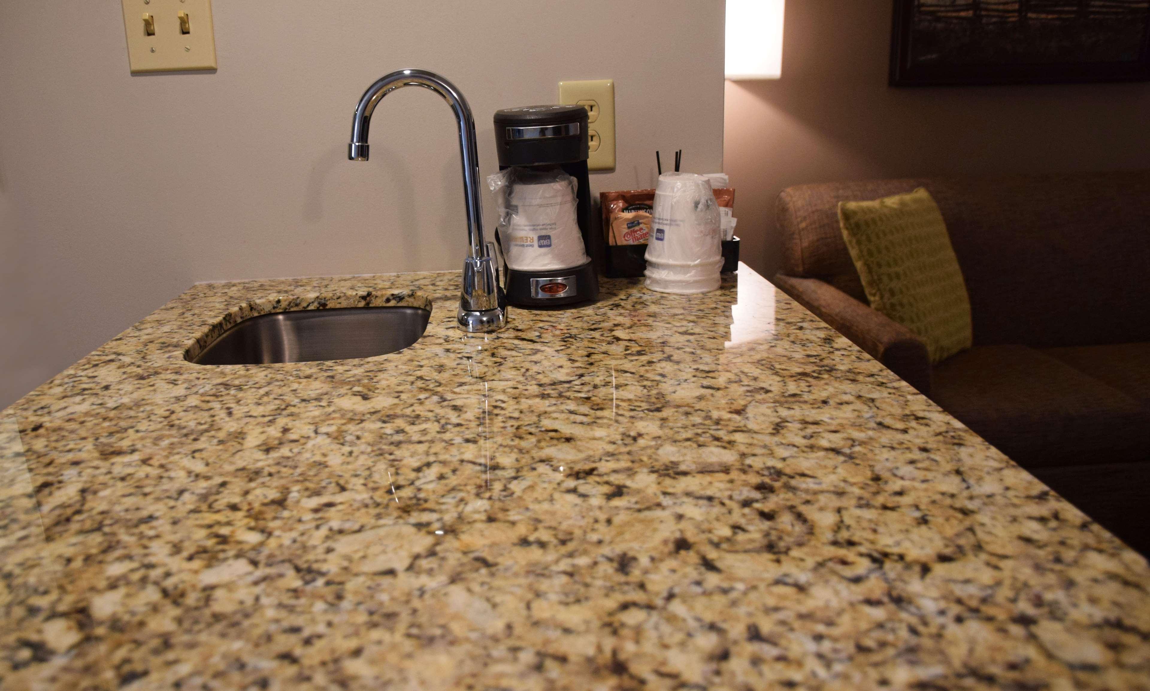 Quadruple Two Queen Beds Non Smoking