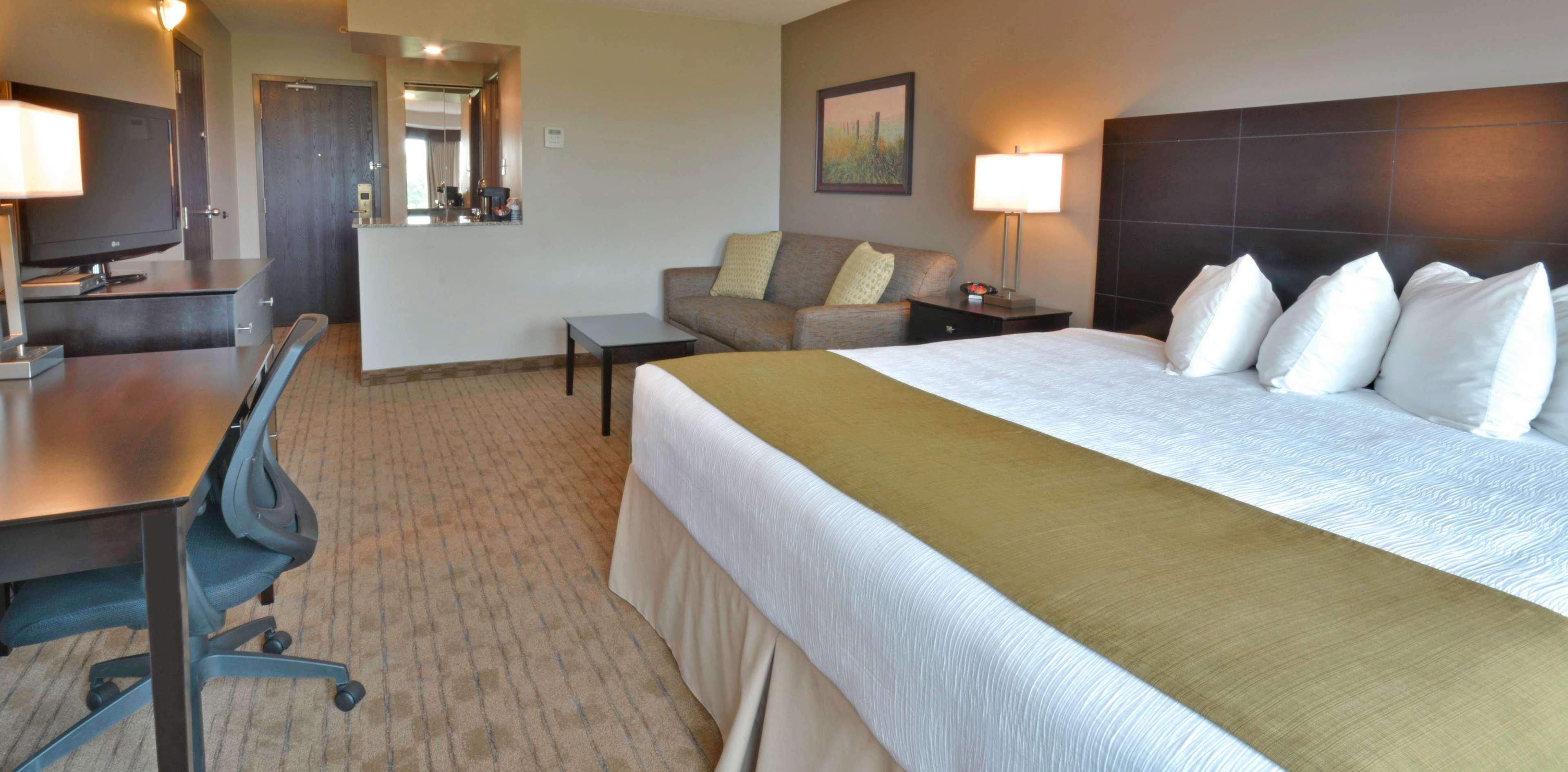 Quadruple Executive King Bed