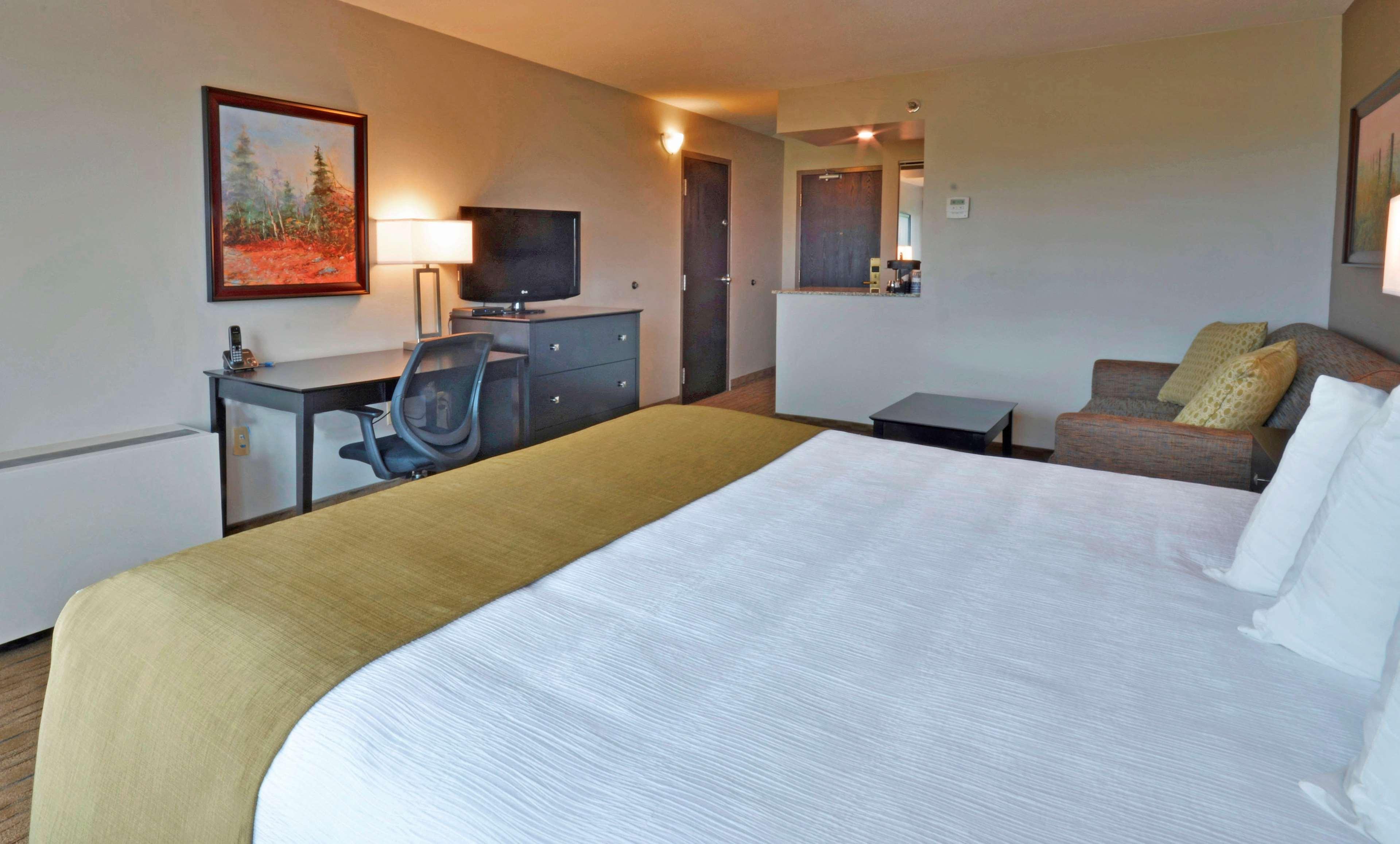 Quadruple Executive King Bed