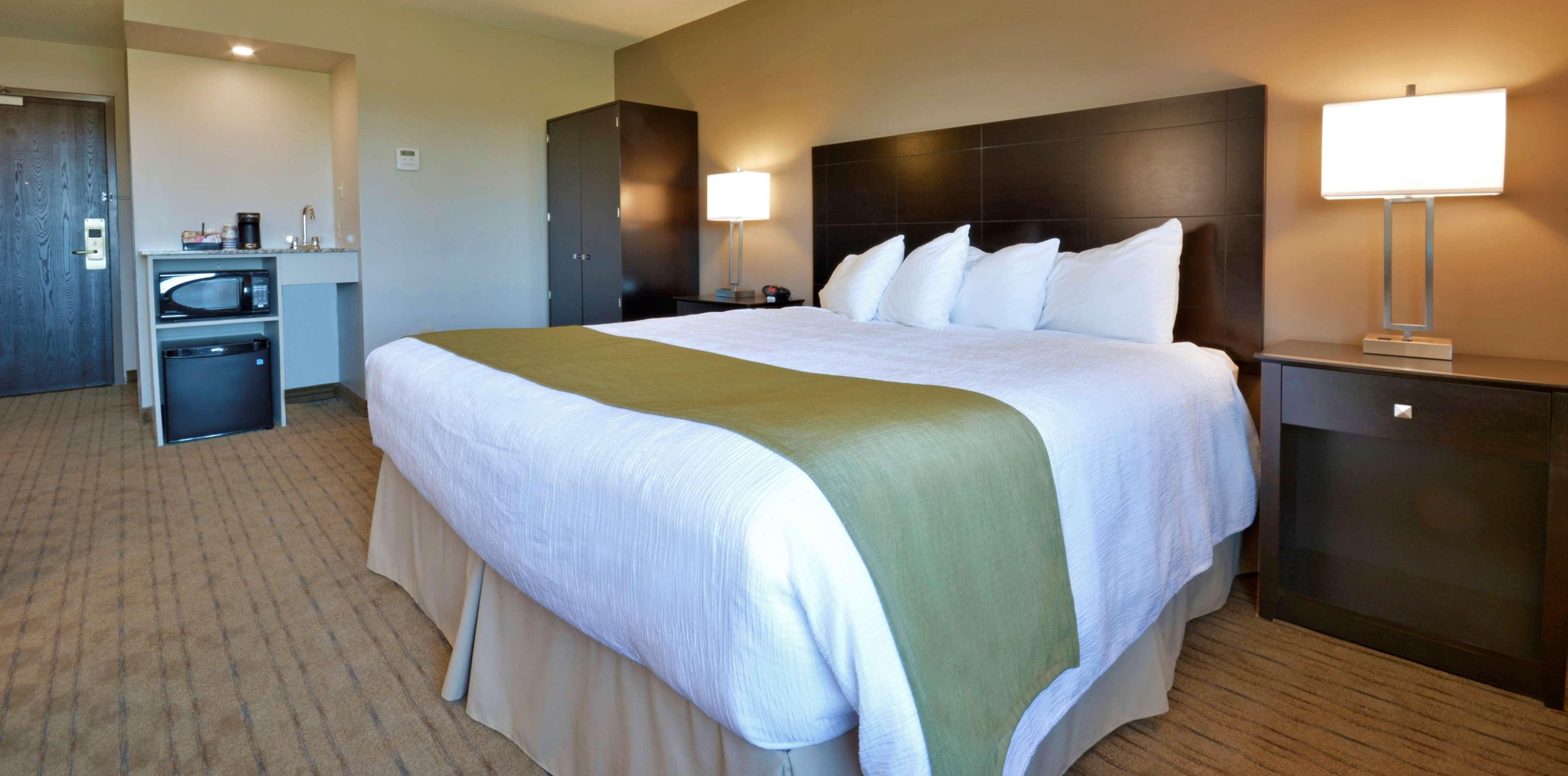 Triple King Bed Non Smoking