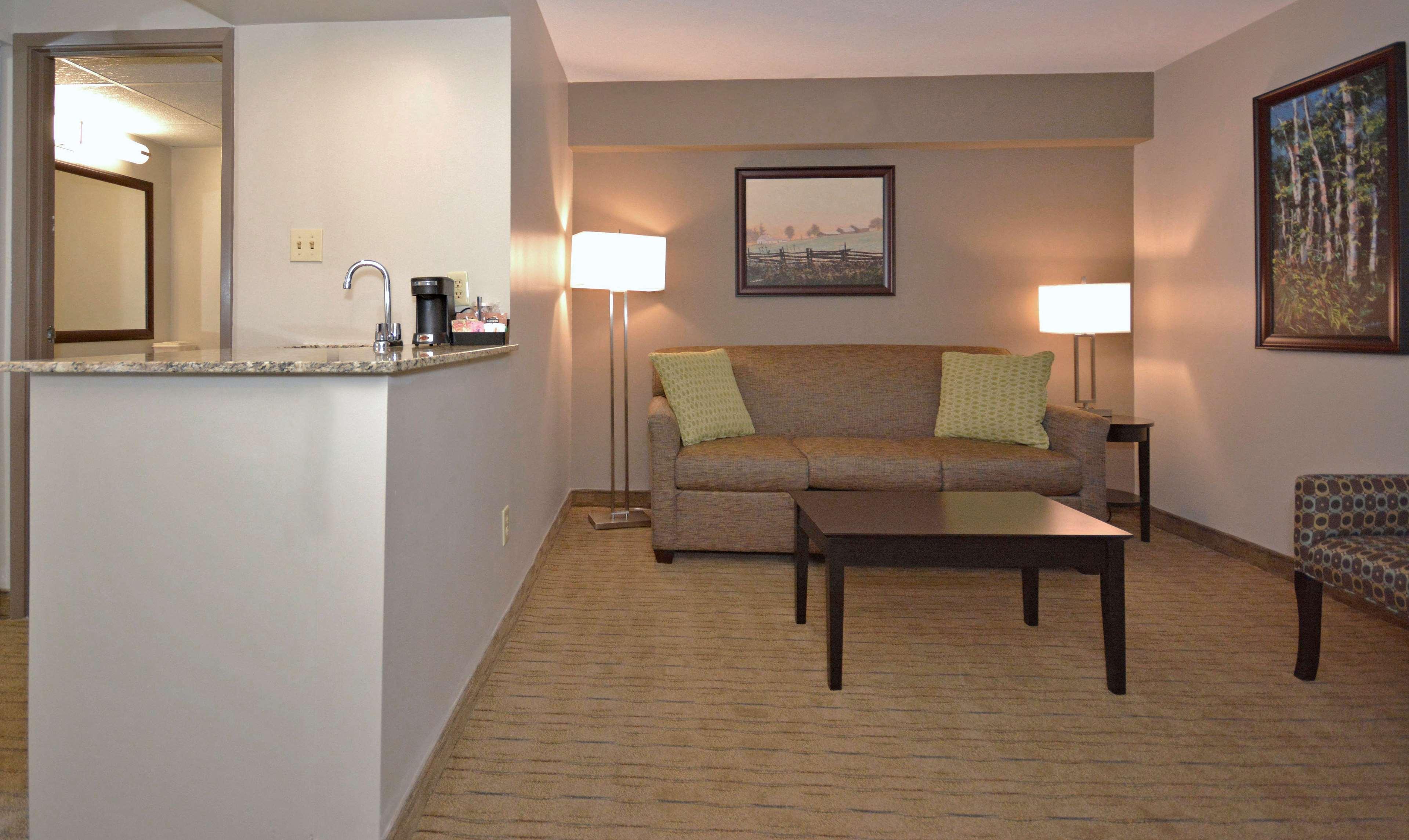 Suite Queen Size Bed