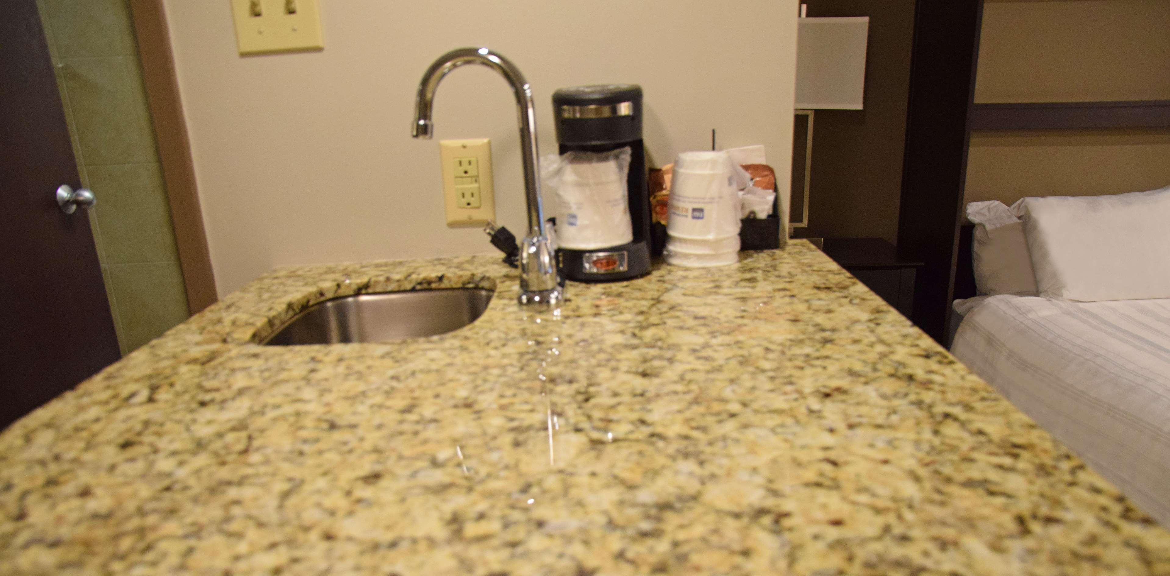 Quadruple Queen Bed Non Smoking