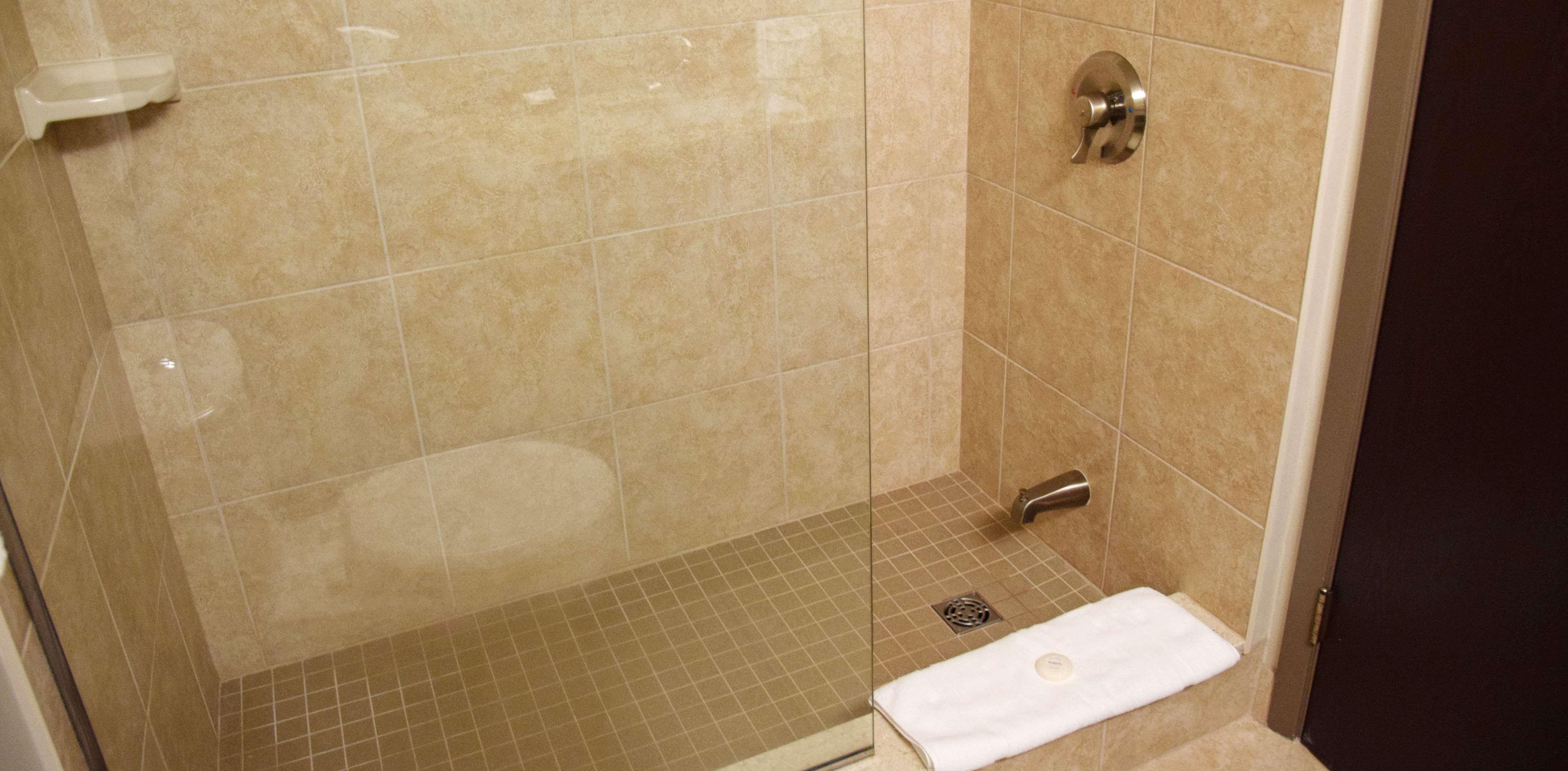 Quadruple Executive King Bed