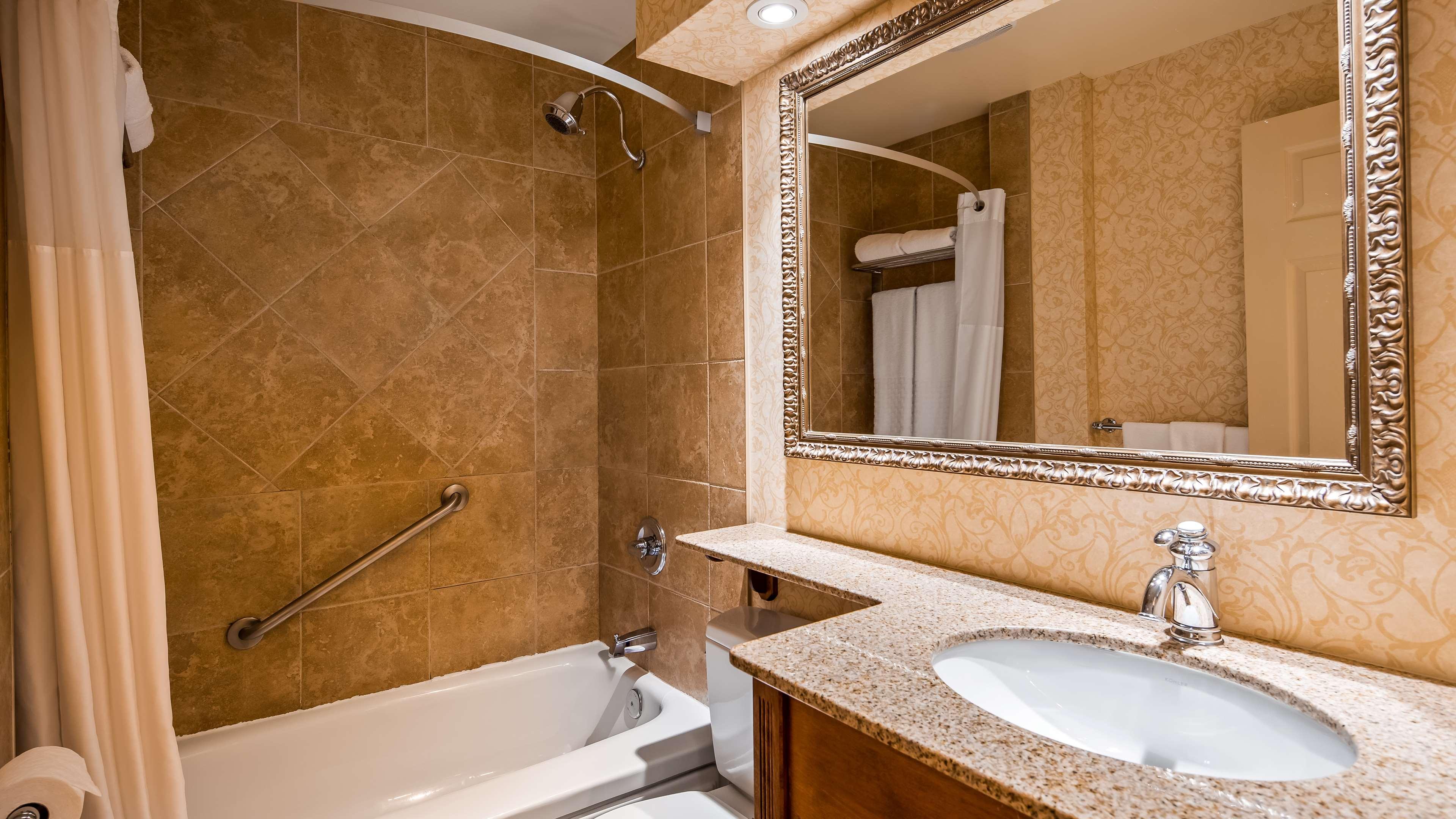 Twin Two Queen Beds Non Smoking