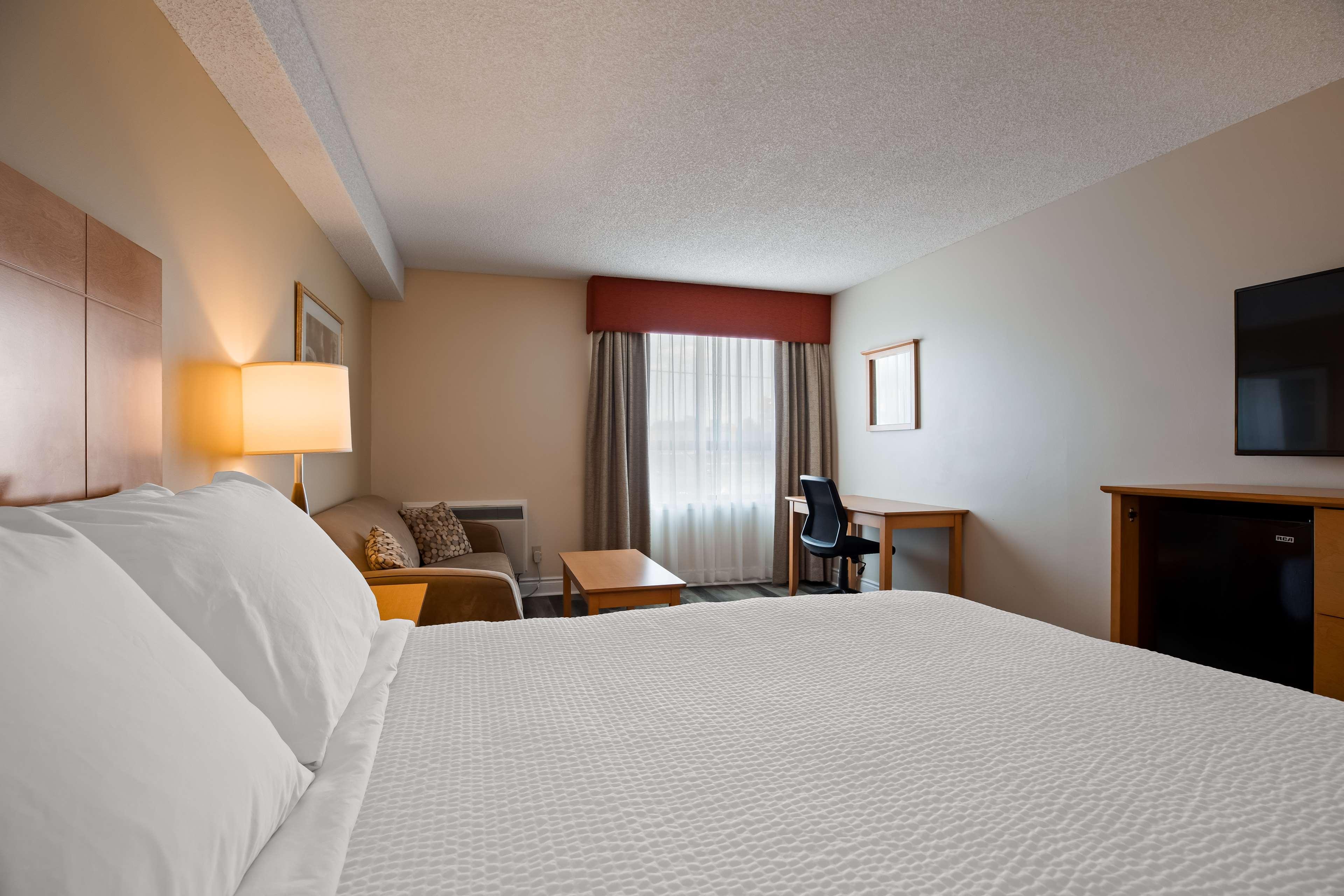 Quadruple Queen Bed Non Smoking