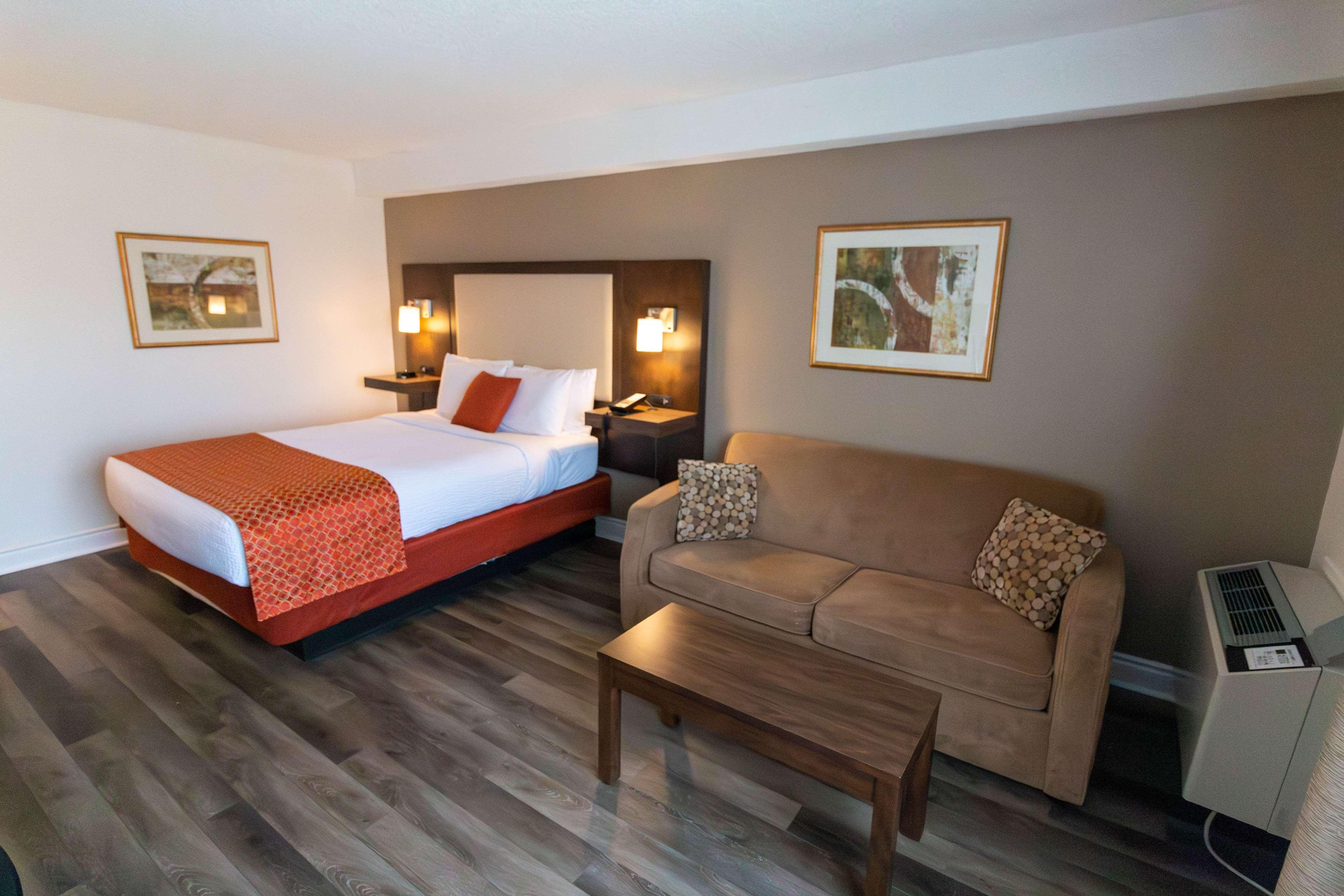 Quadruple Queen Bed Non Smoking