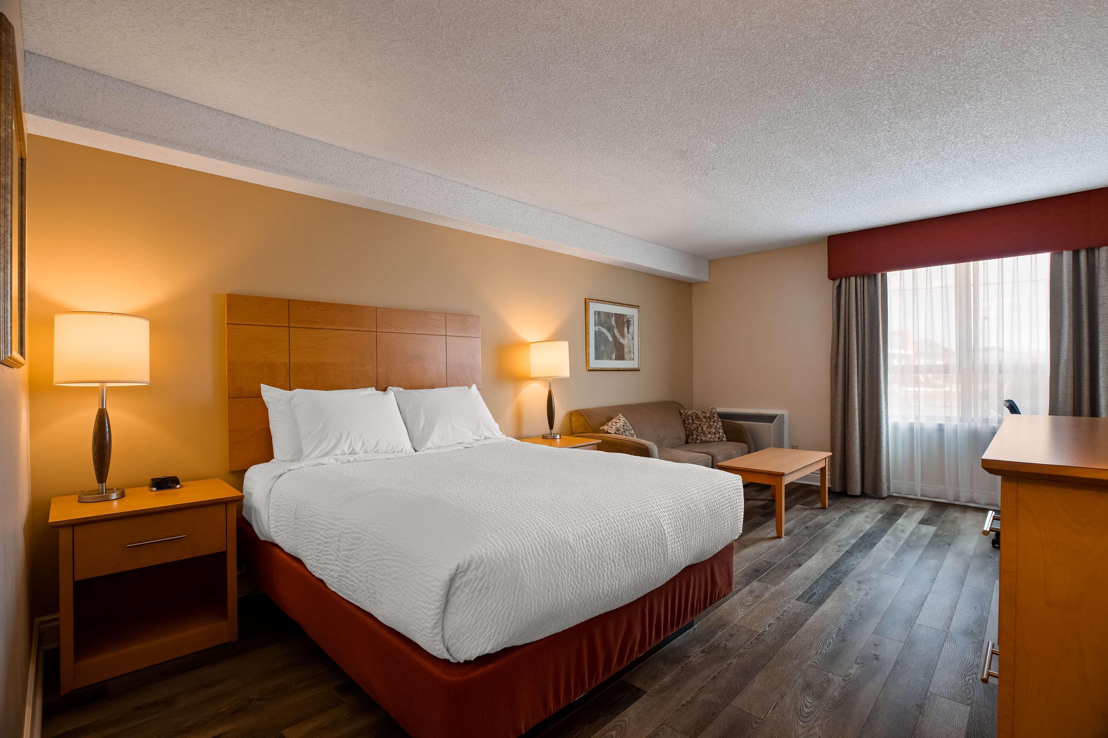 Quadruple Queen Bed Non Smoking