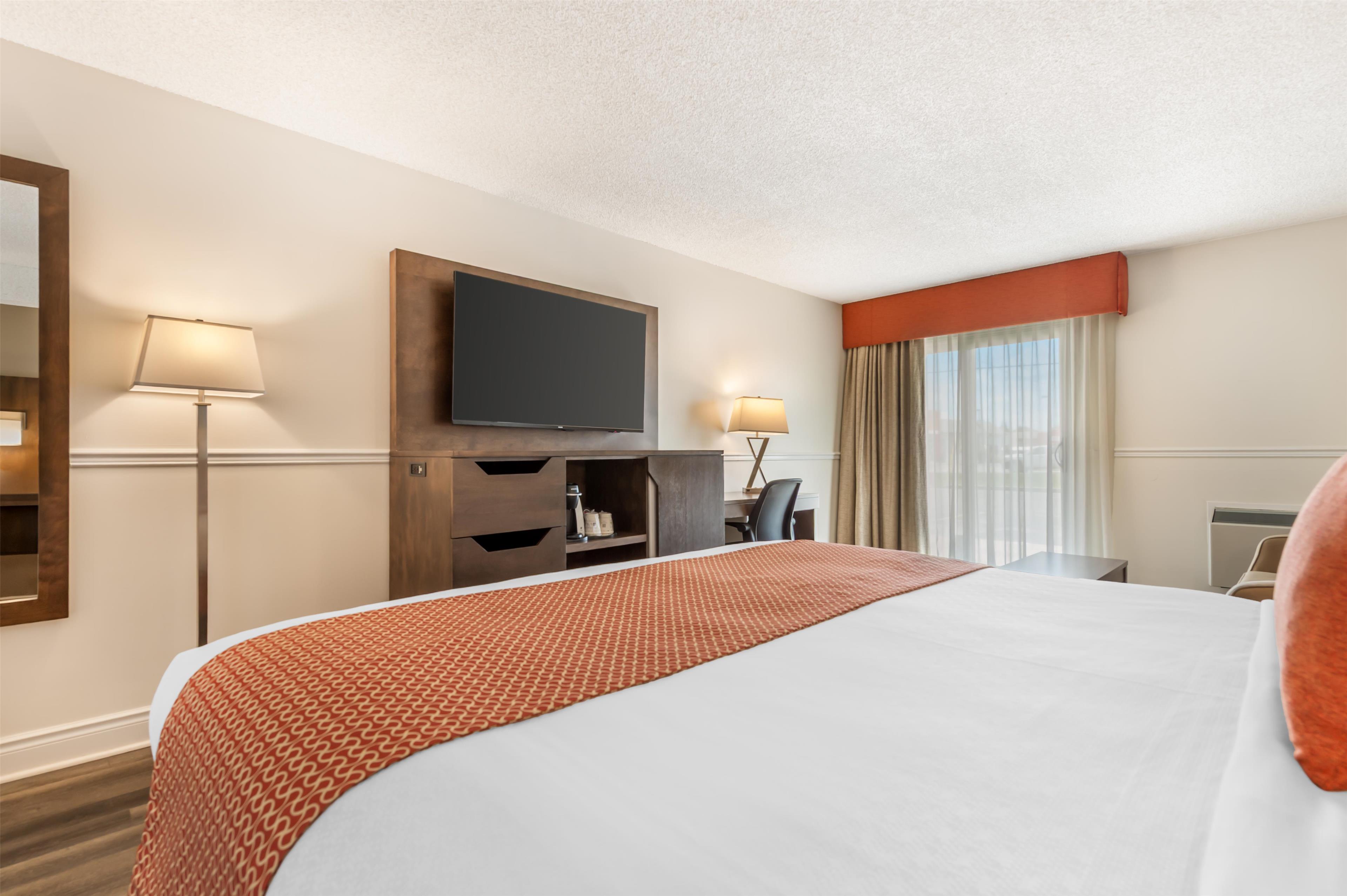 Quadruple King Size Bed