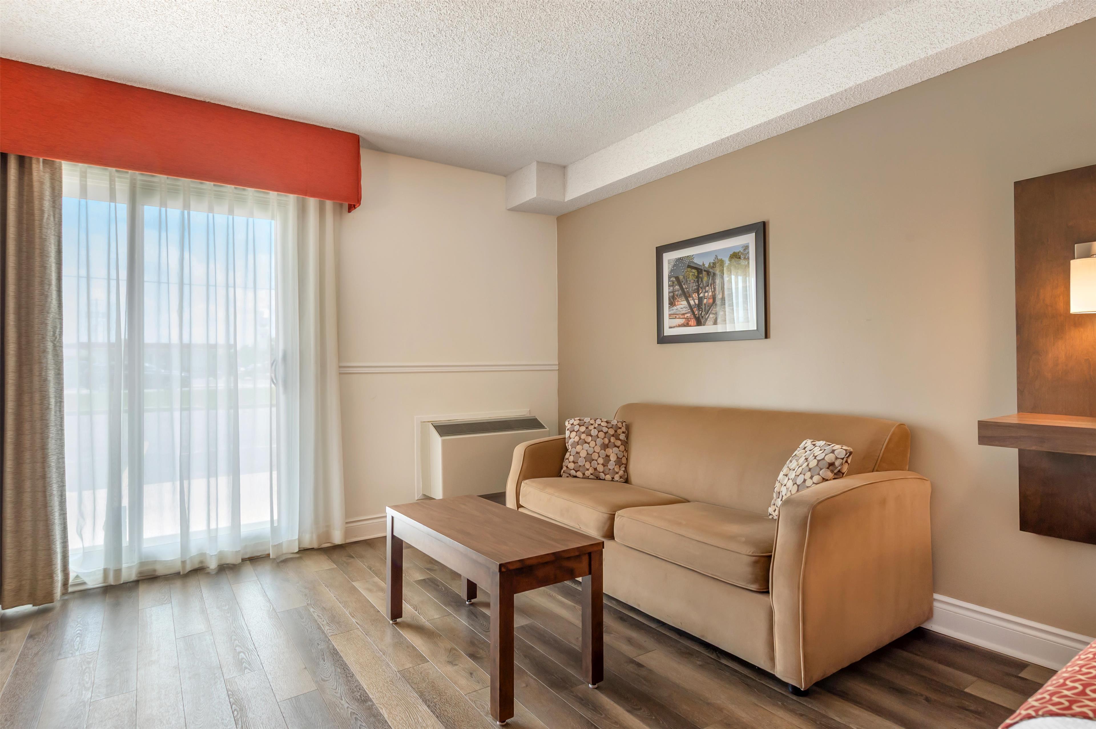 Quadruple King Size Bed