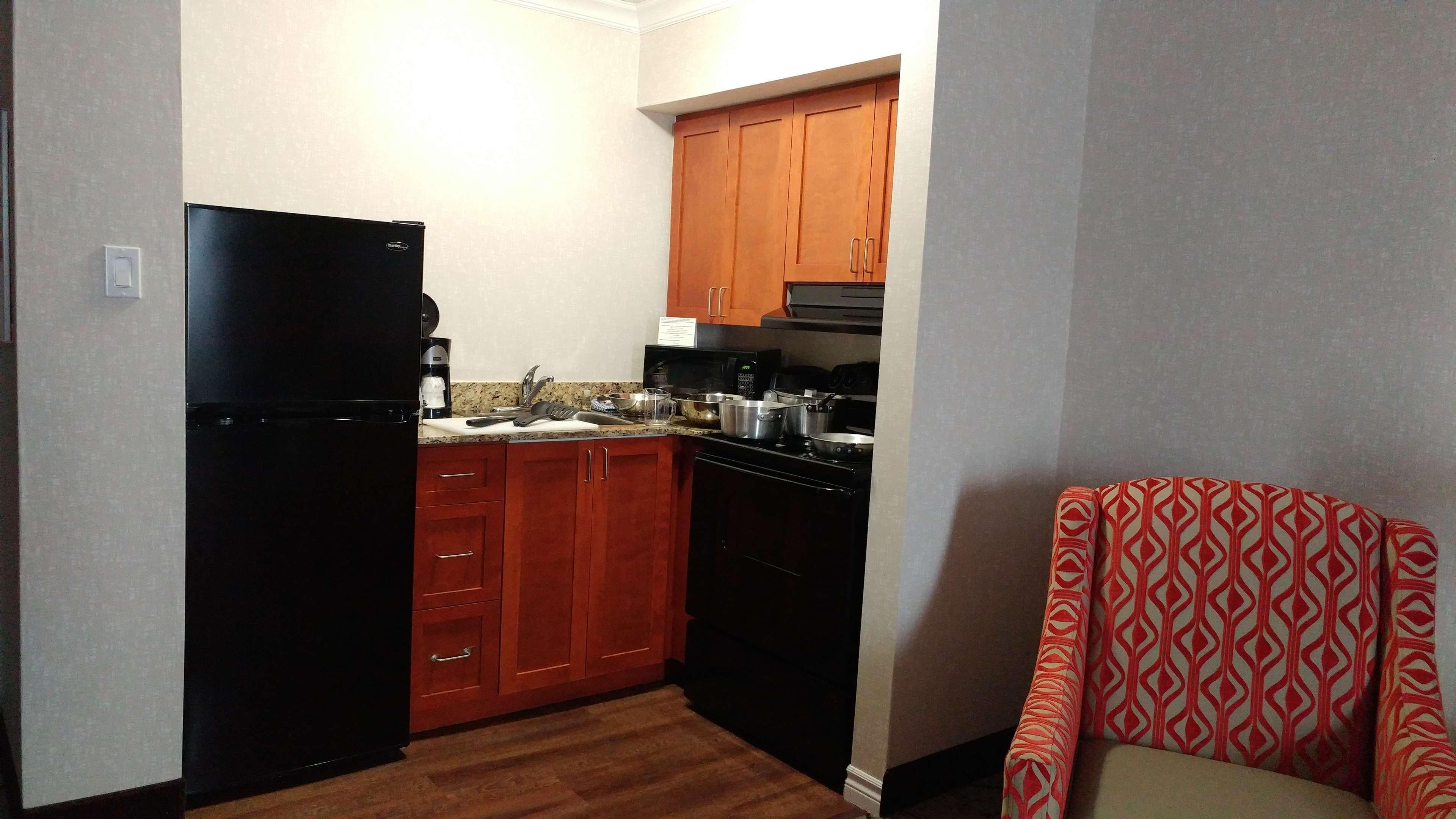 Suite Queen Size Bed