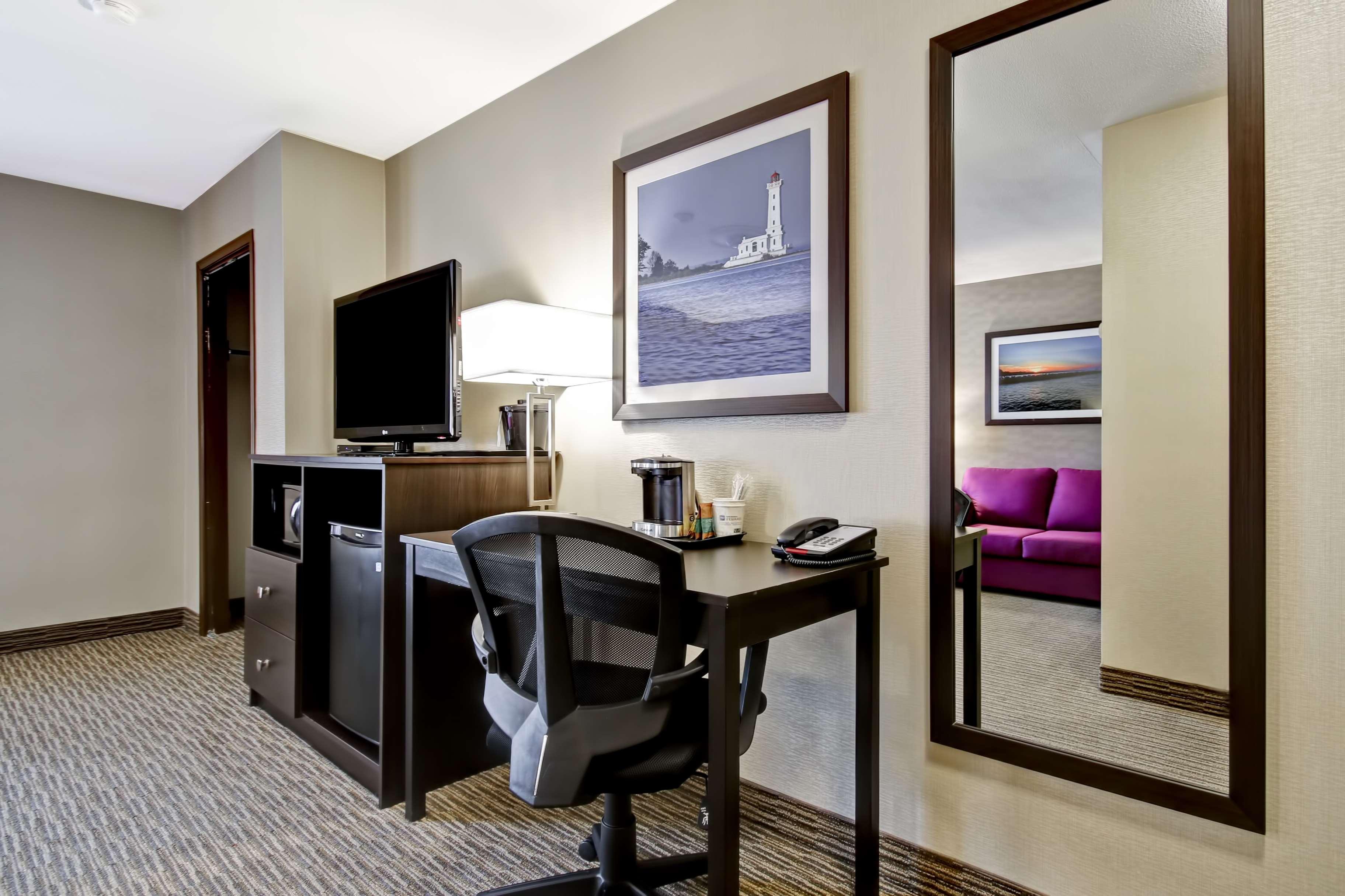 Double Business King Bed