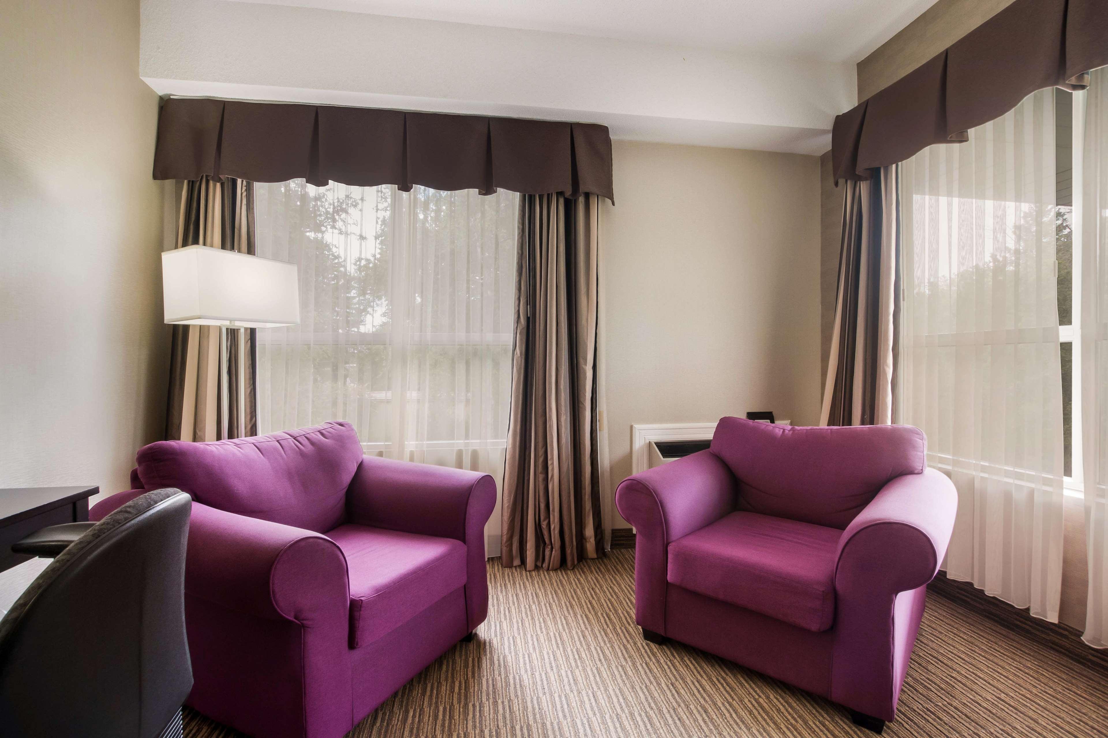 Double Queen Size Bed