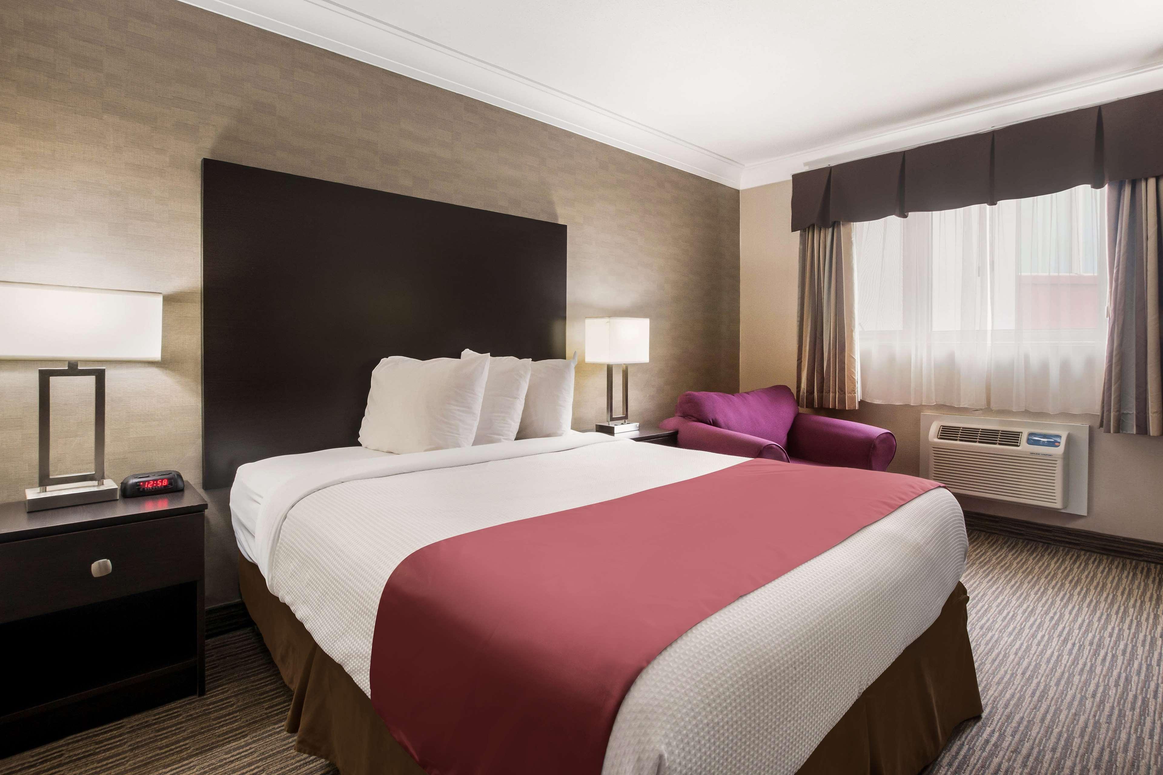 Double Queen Bed Non Smoking