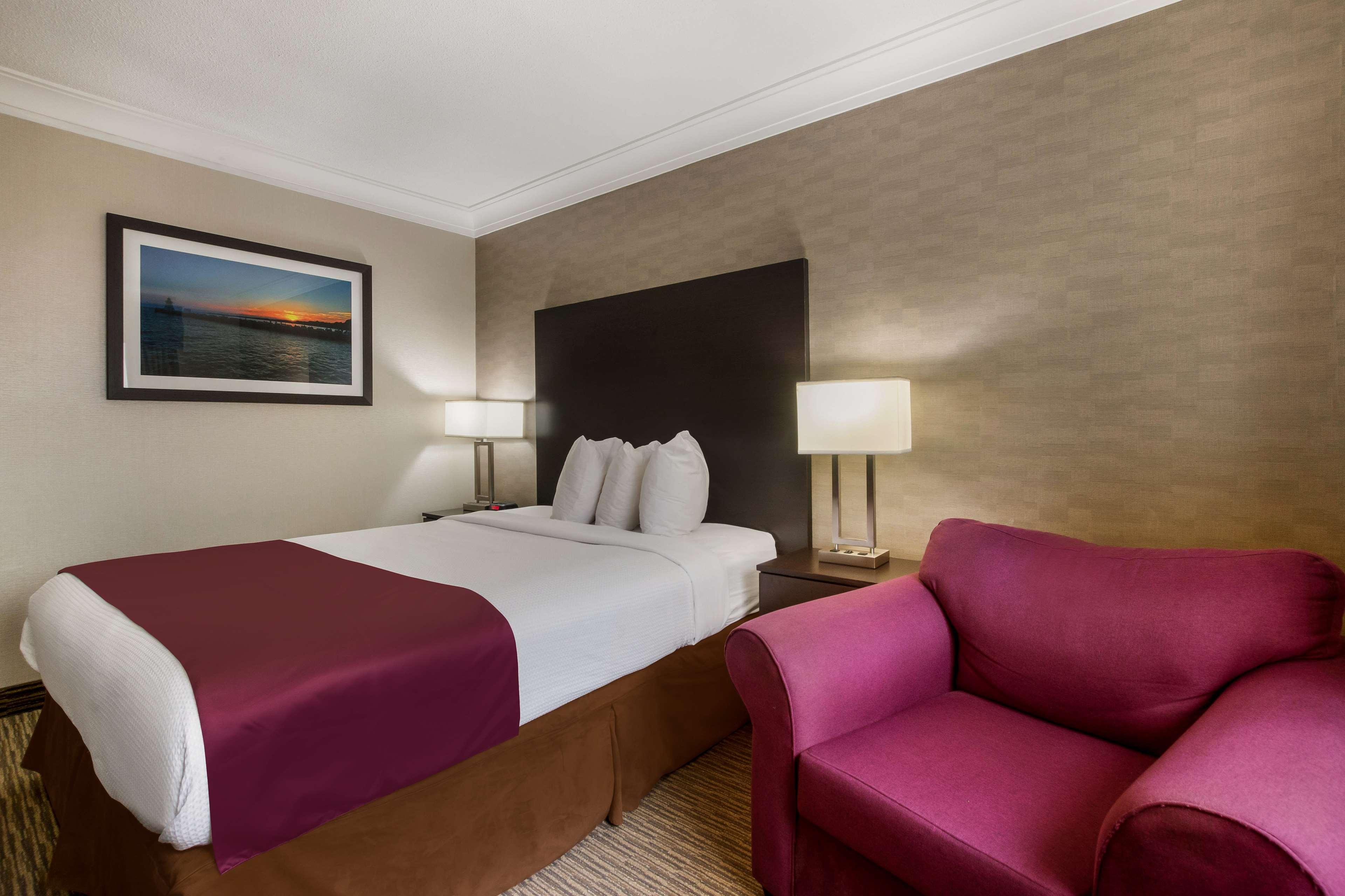 Double Queen Bed Non Smoking