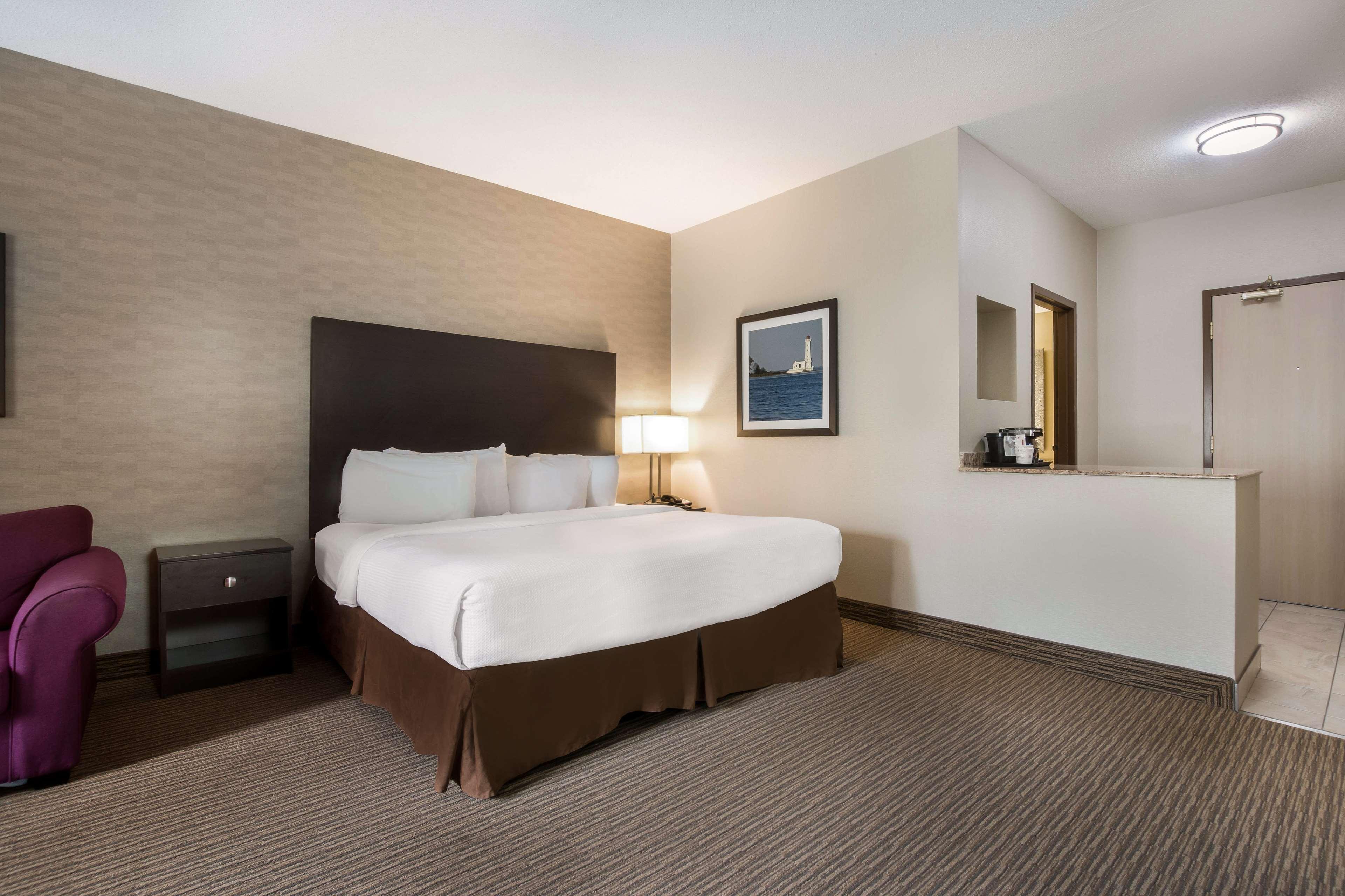 Quadruple Non Smoking