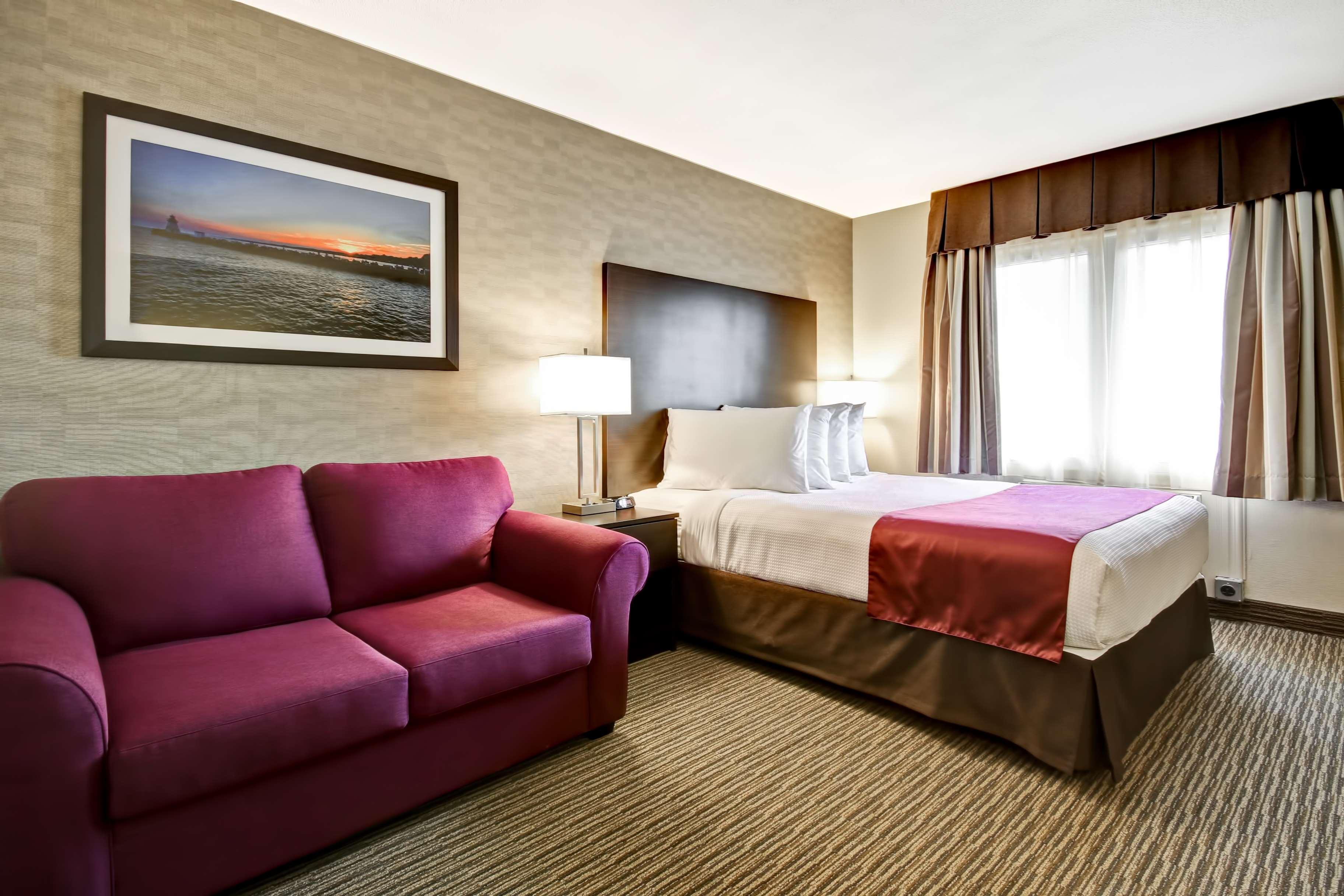 Double Queen Size Bed