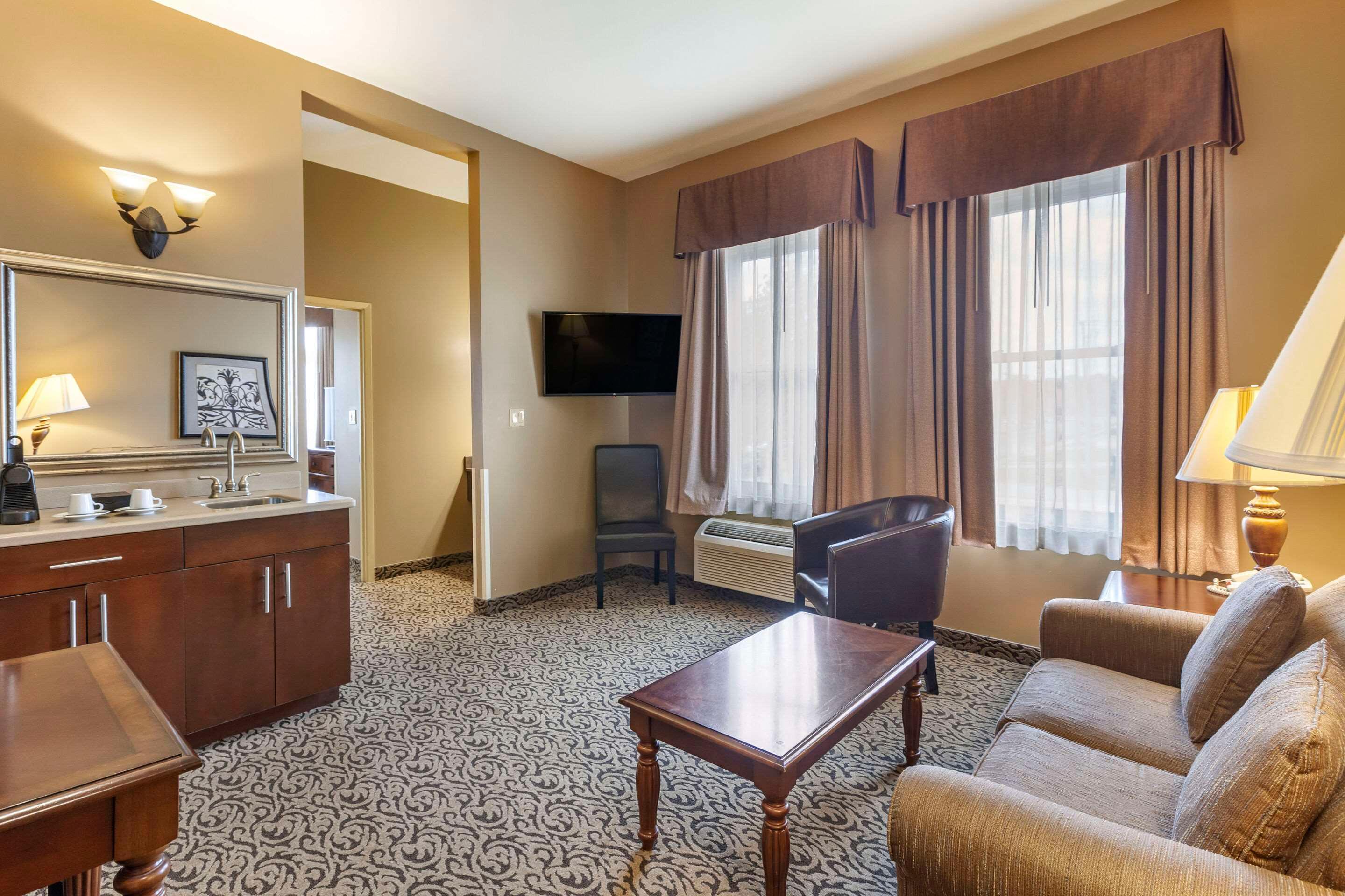 Suite King Bed Non Smoking