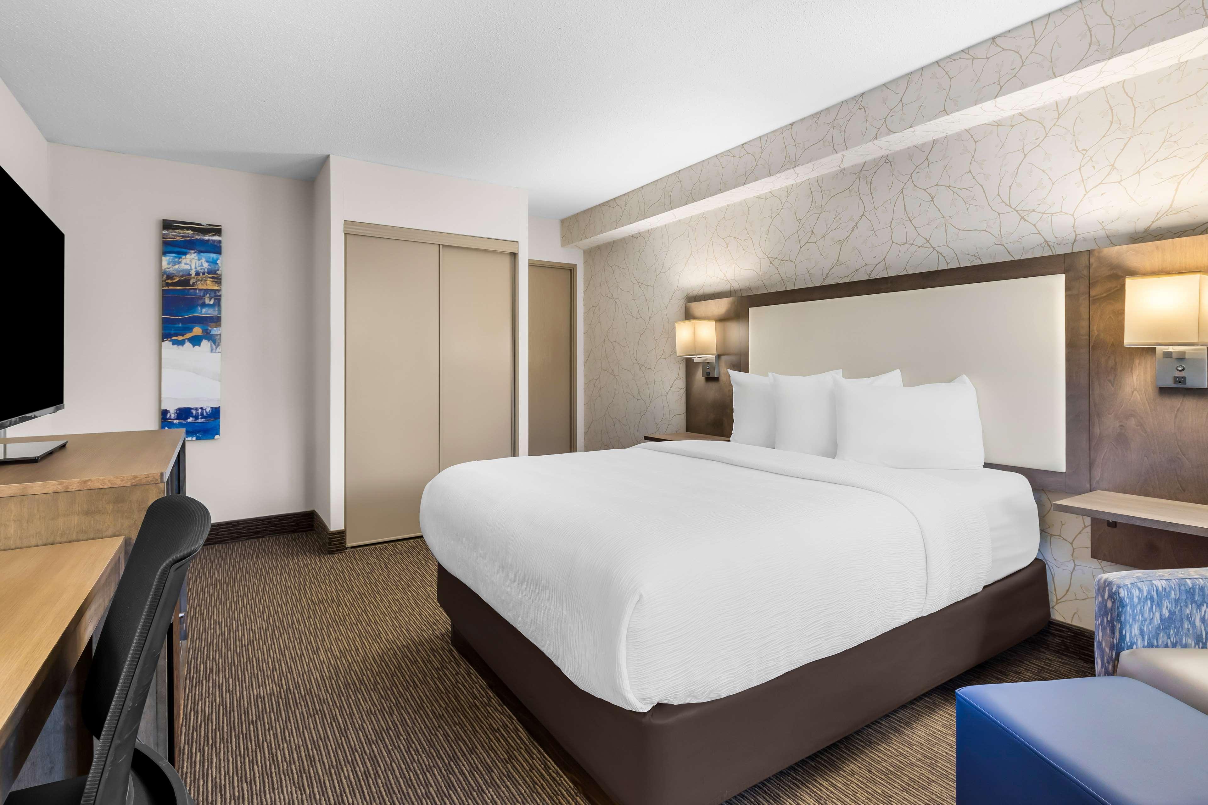 Double Queen Bed Non Smoking