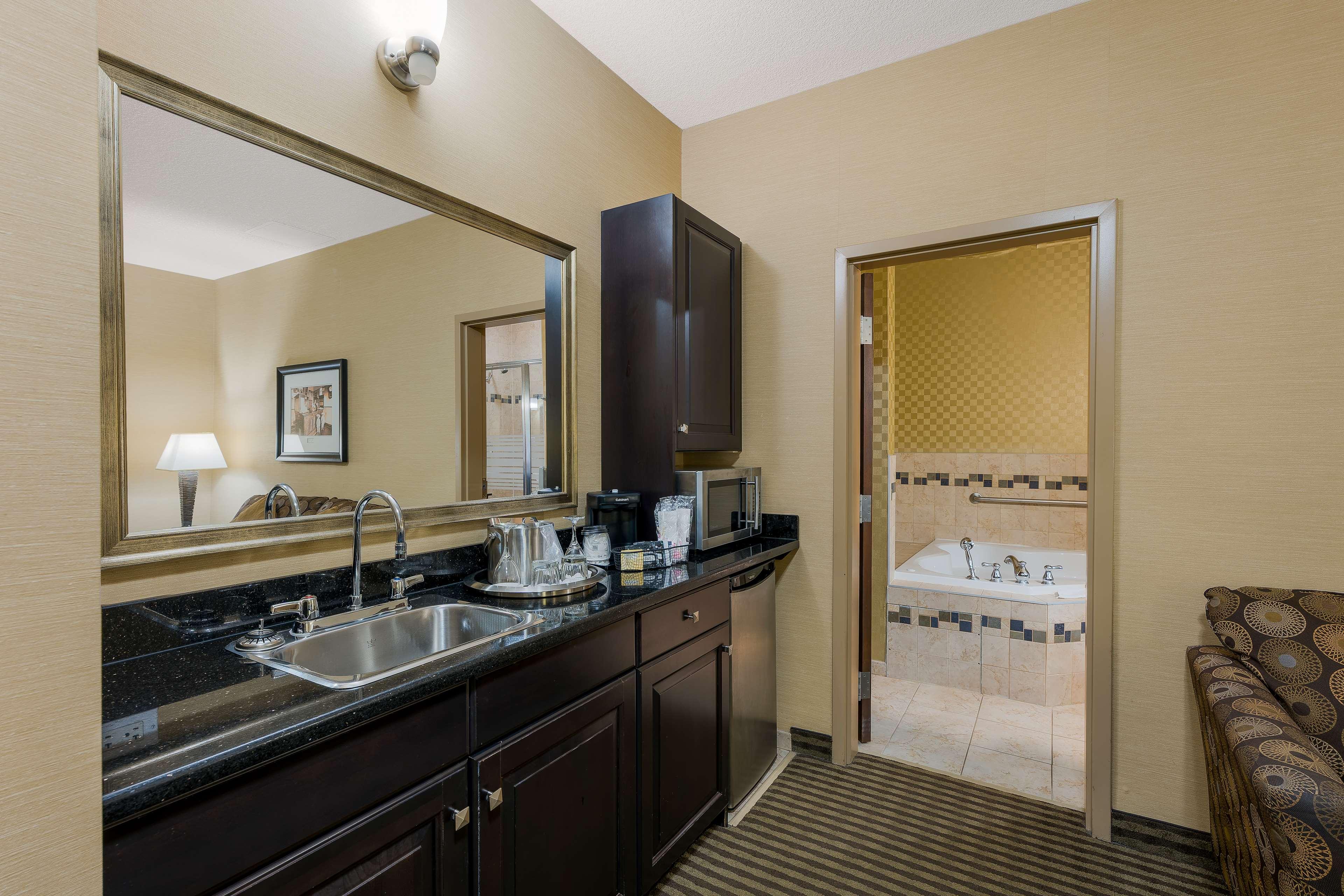 Suite King Bed Non Smoking