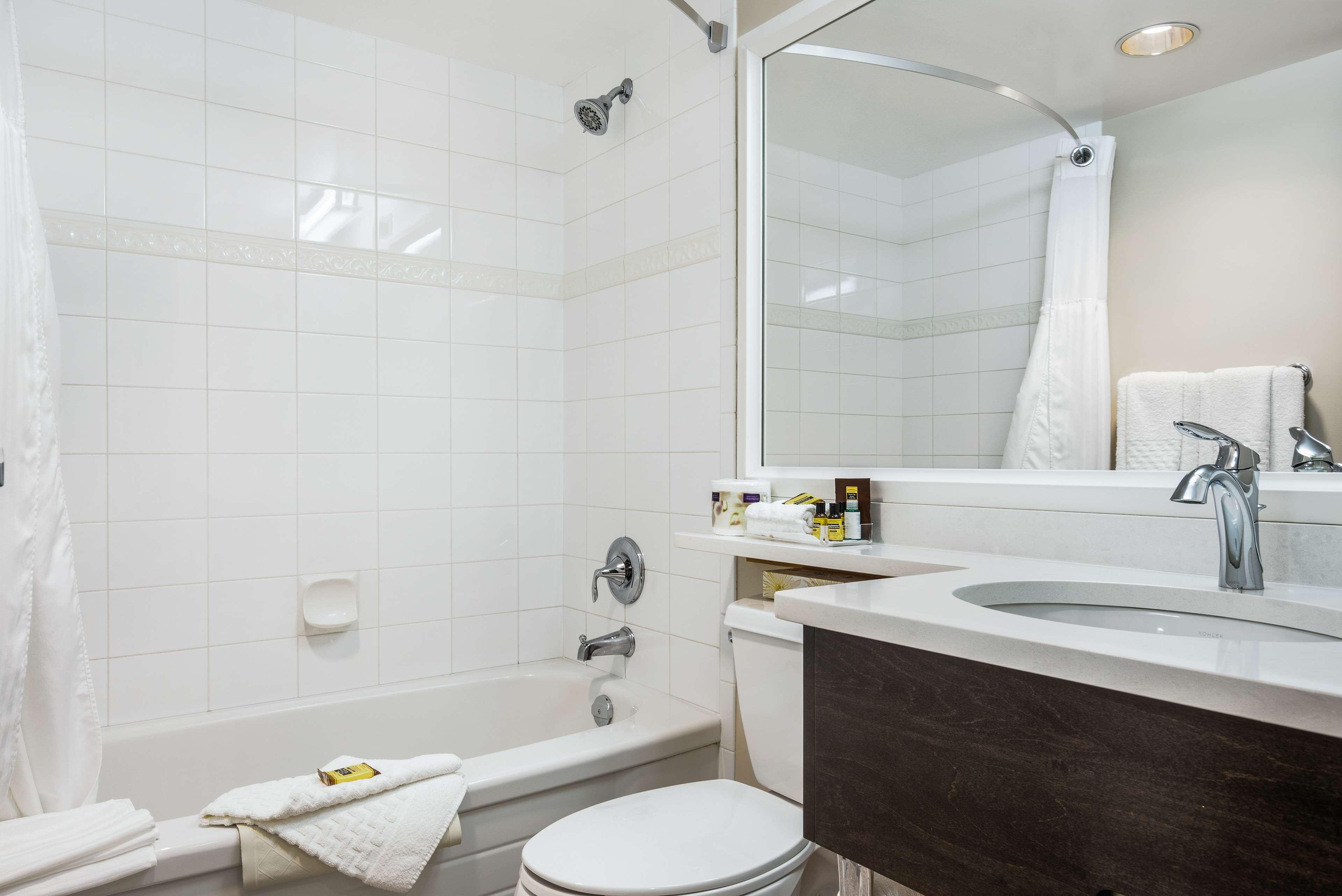 Quadruple Two Queen Beds Non Smoking