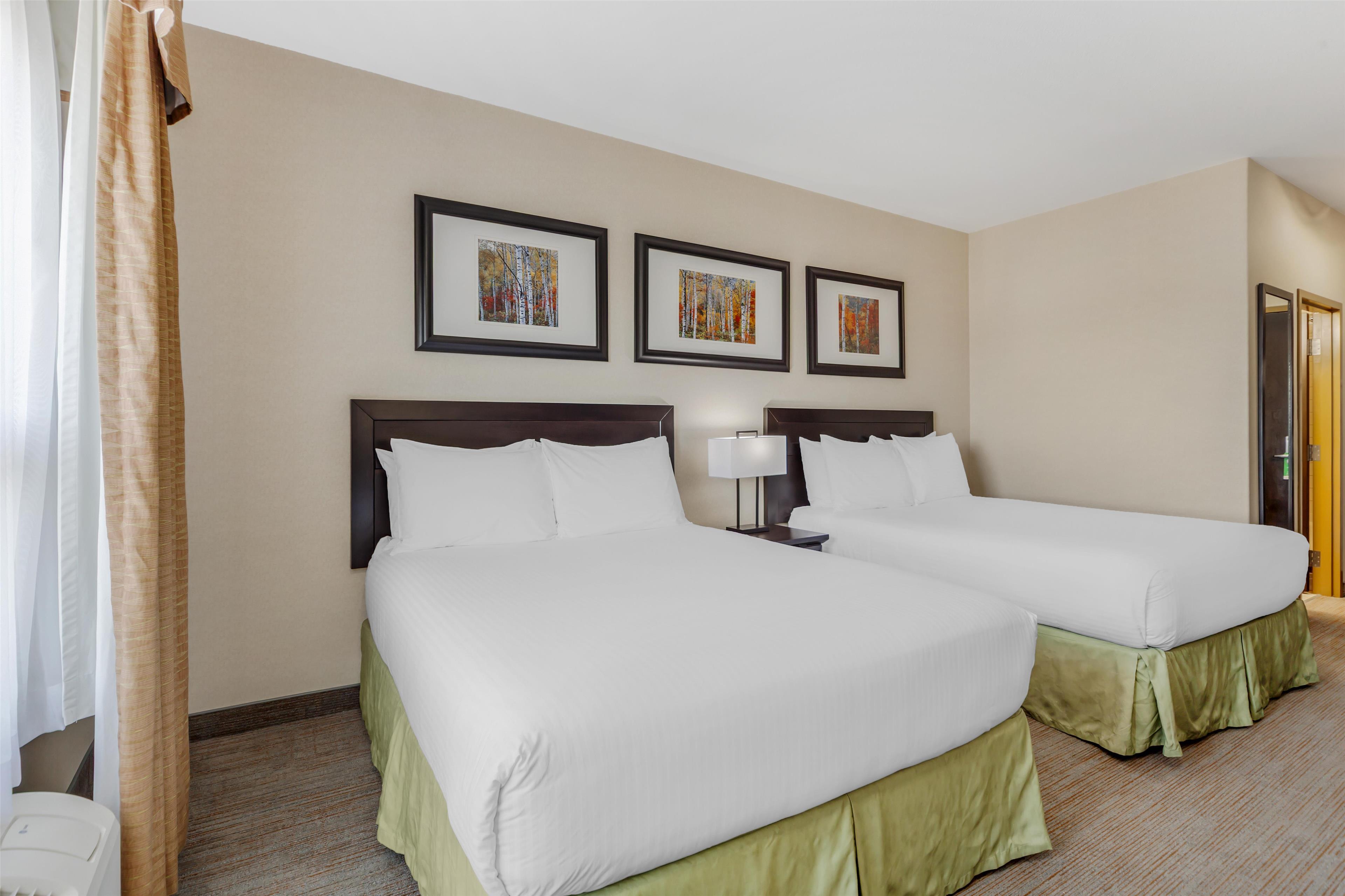 Quadruple Two Queen Beds Non Smoking