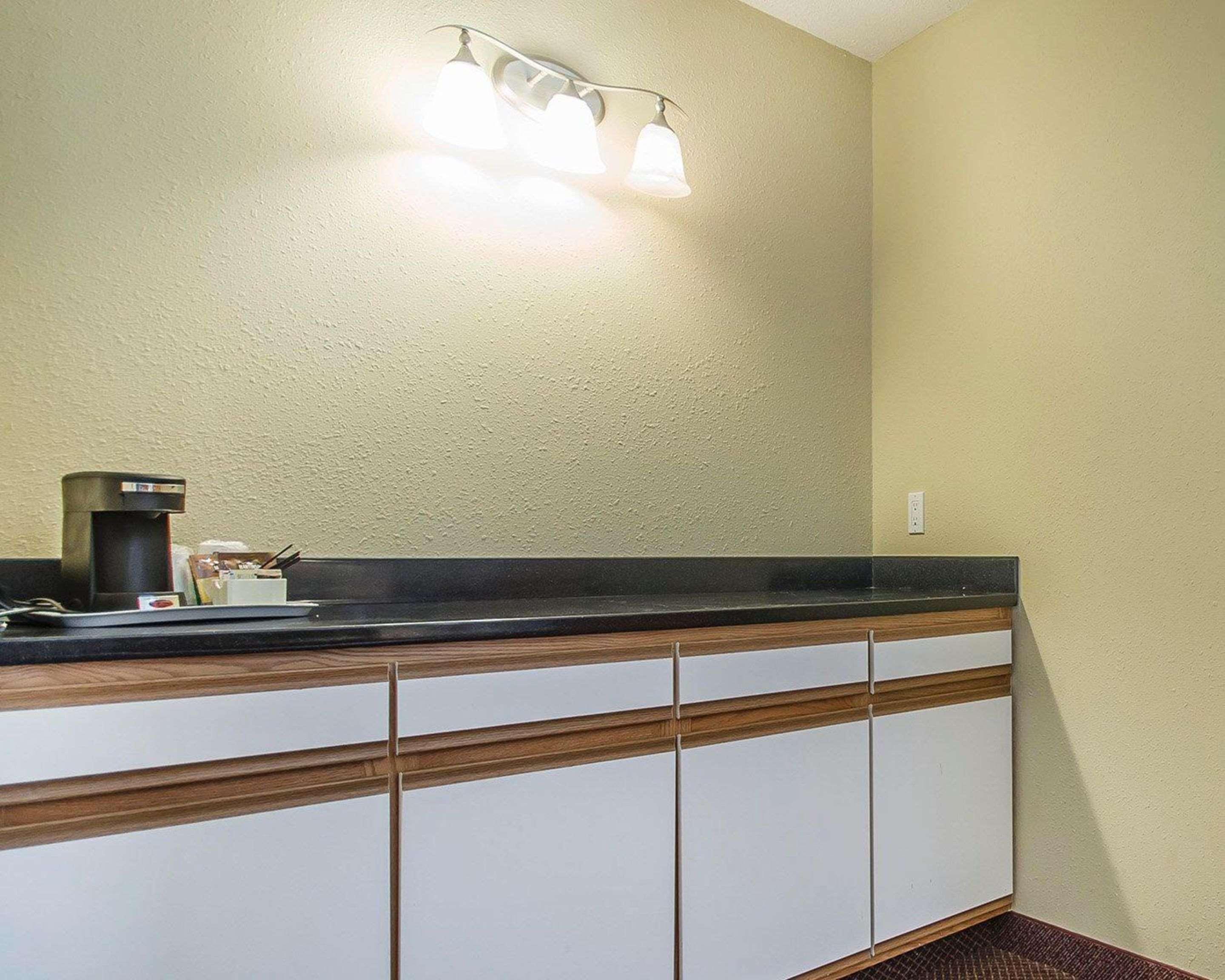 Quadruple Two Queen Beds Non Smoking