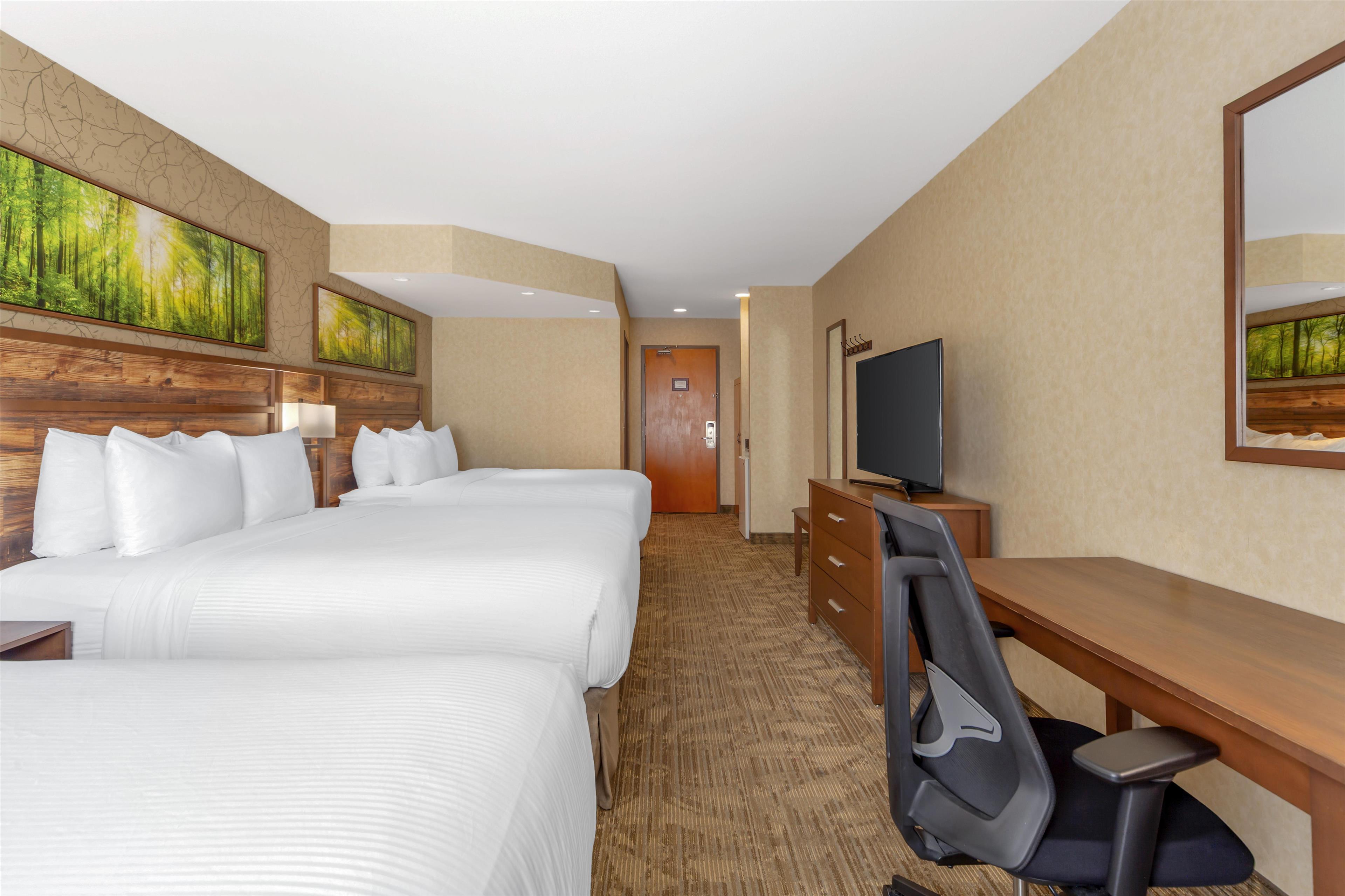 Triple Queen Size Bed