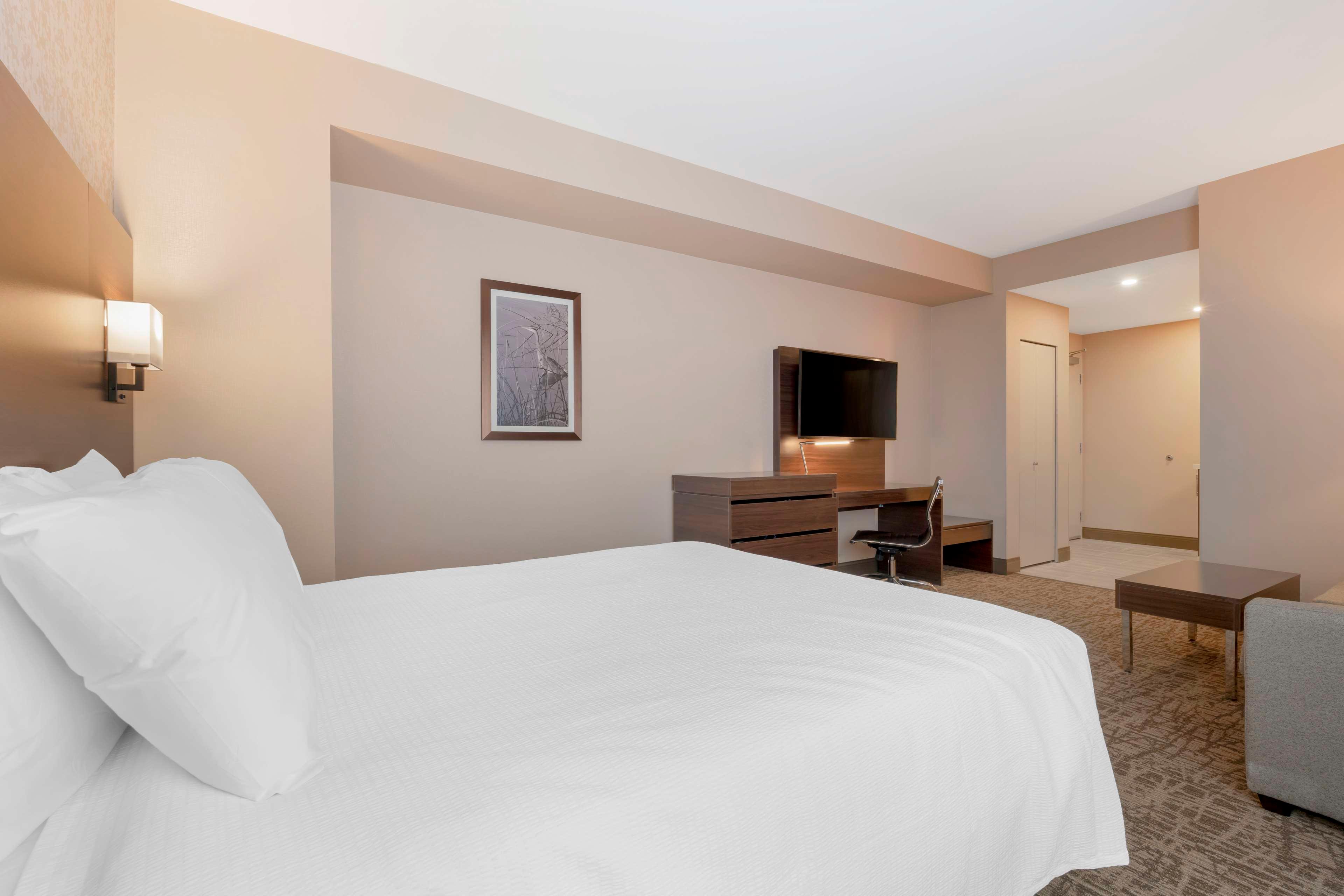 Room Accessible King Size Bed