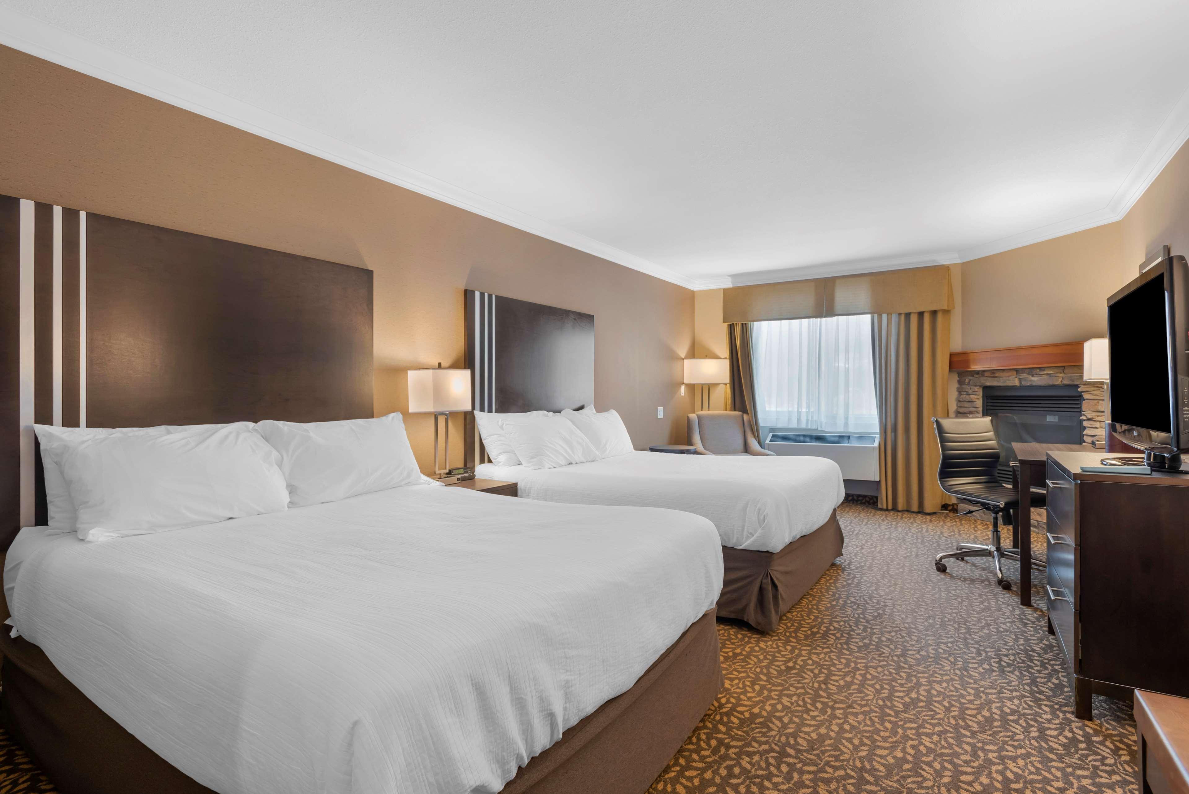 Suite Two Queen Beds