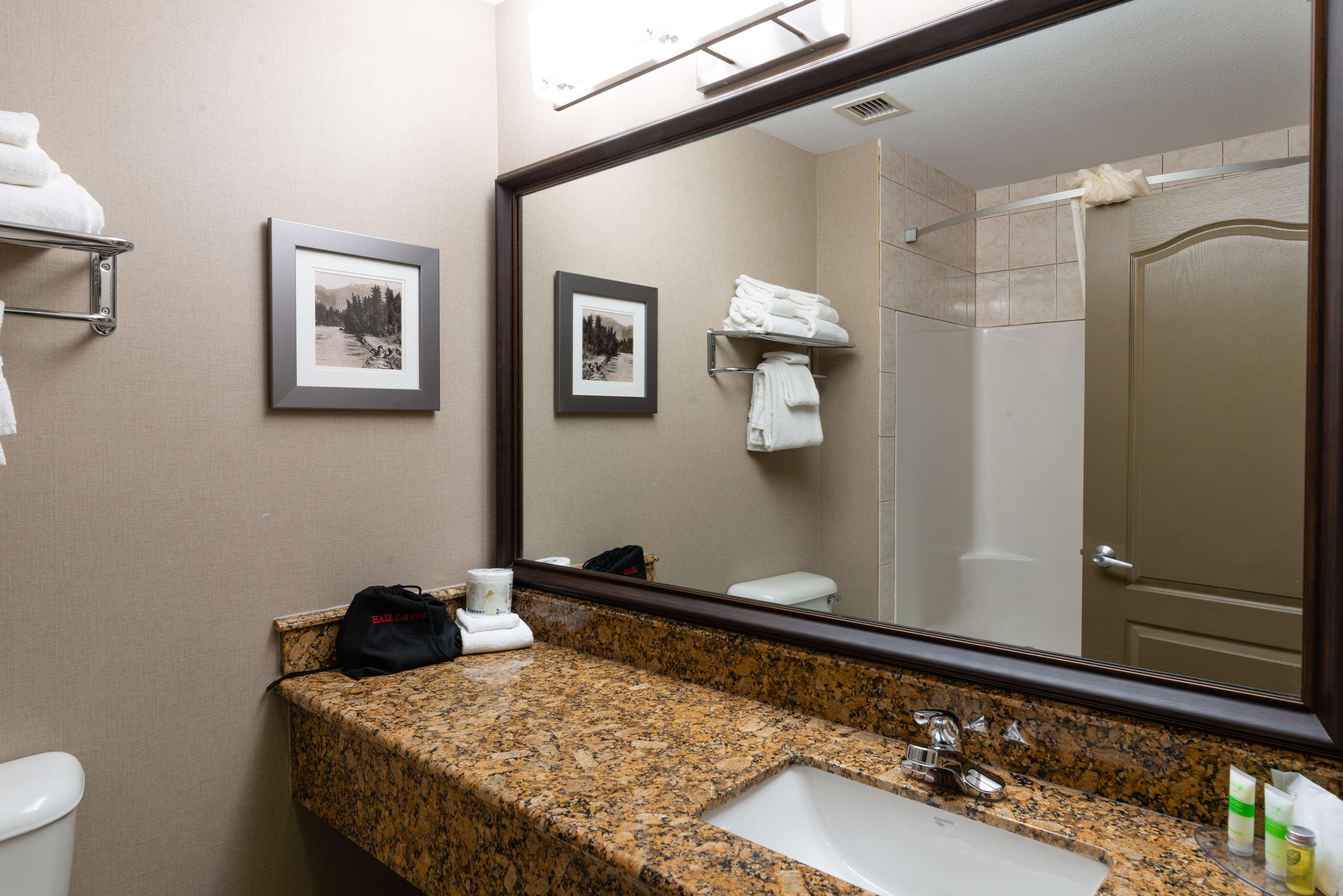 Suite Two Queen Beds