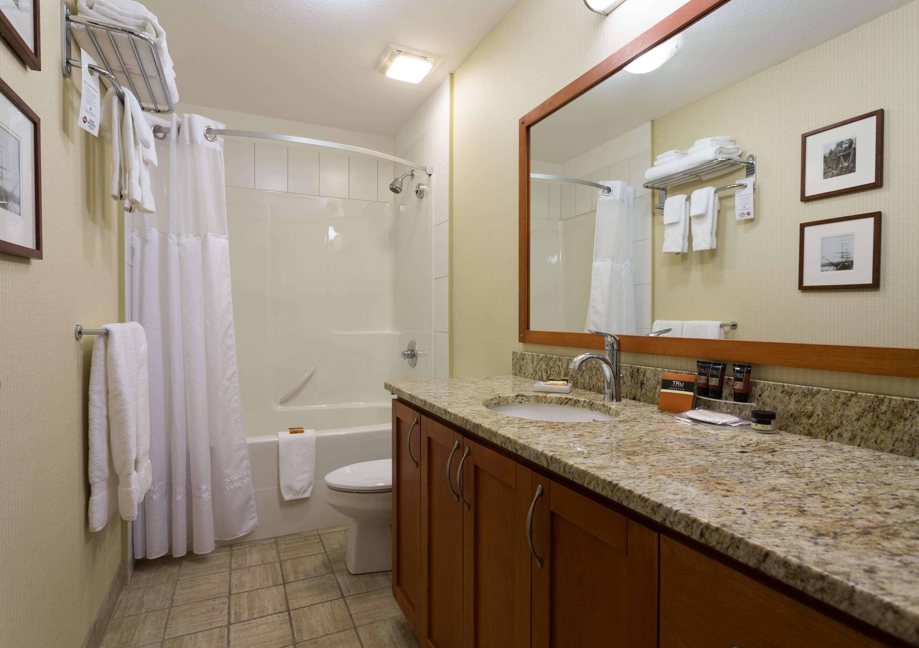 Suite Queen Size Bed