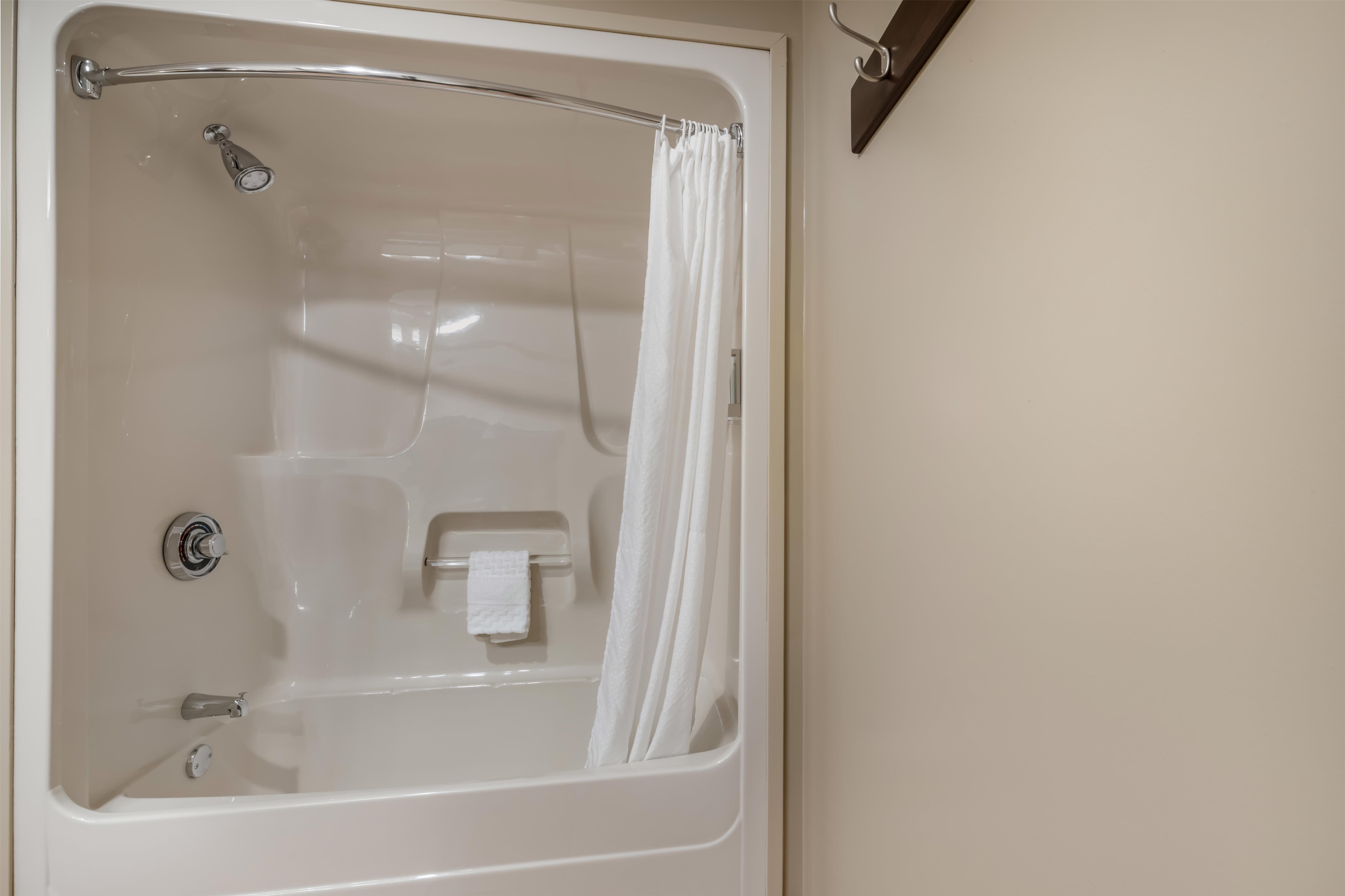 Studio Two Queen Beds