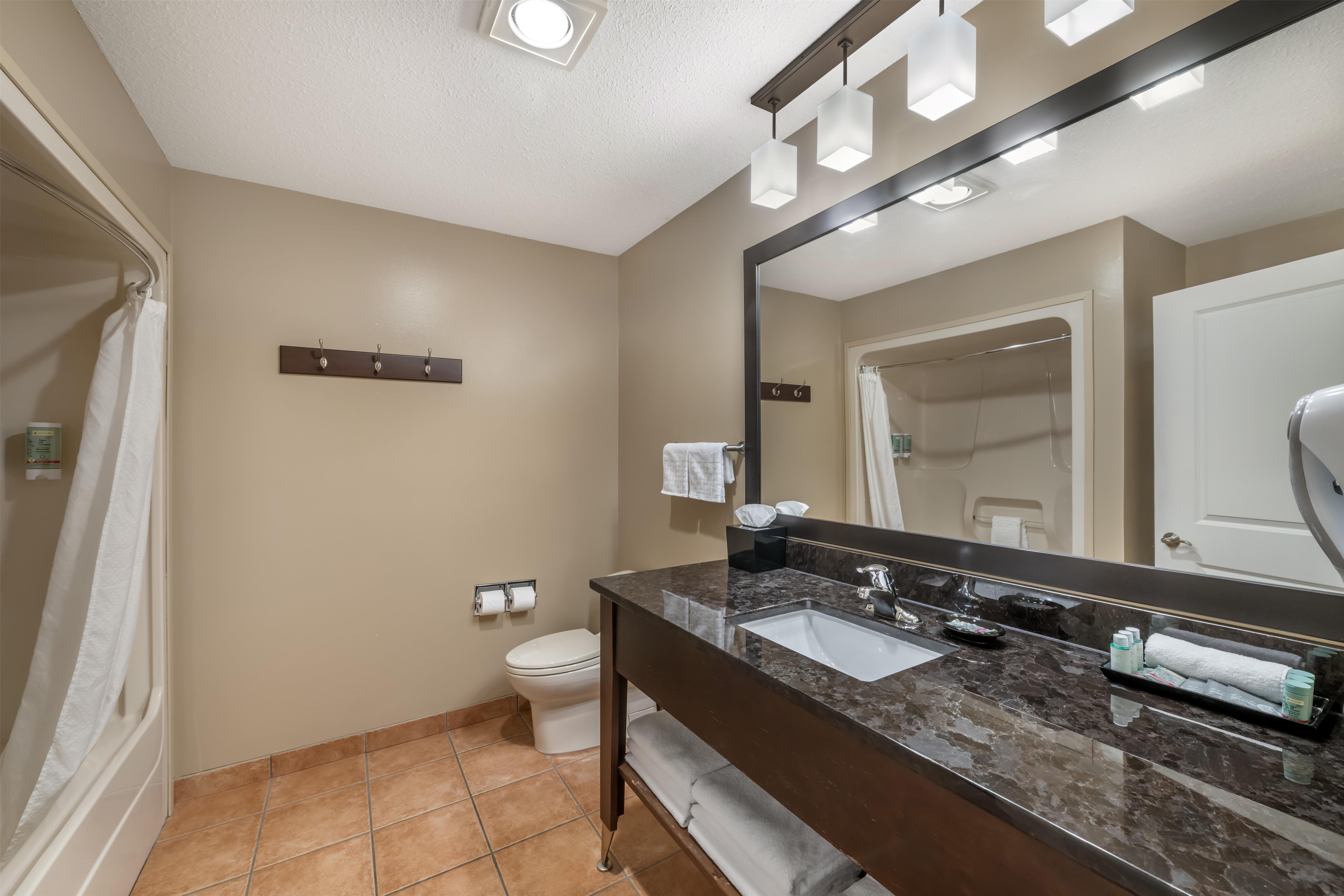 Studio Two Queen Beds