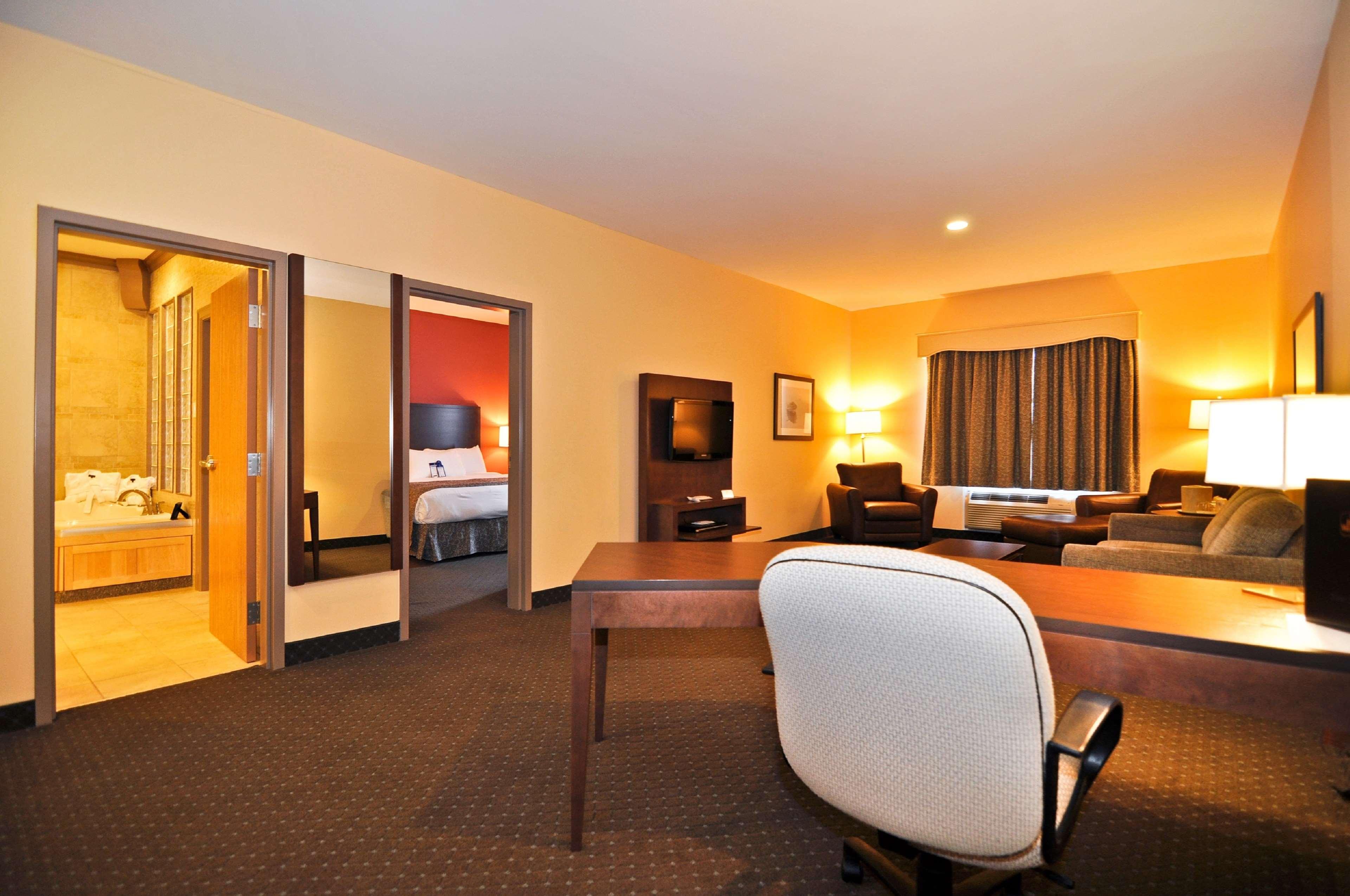 Suite Two Queen Beds