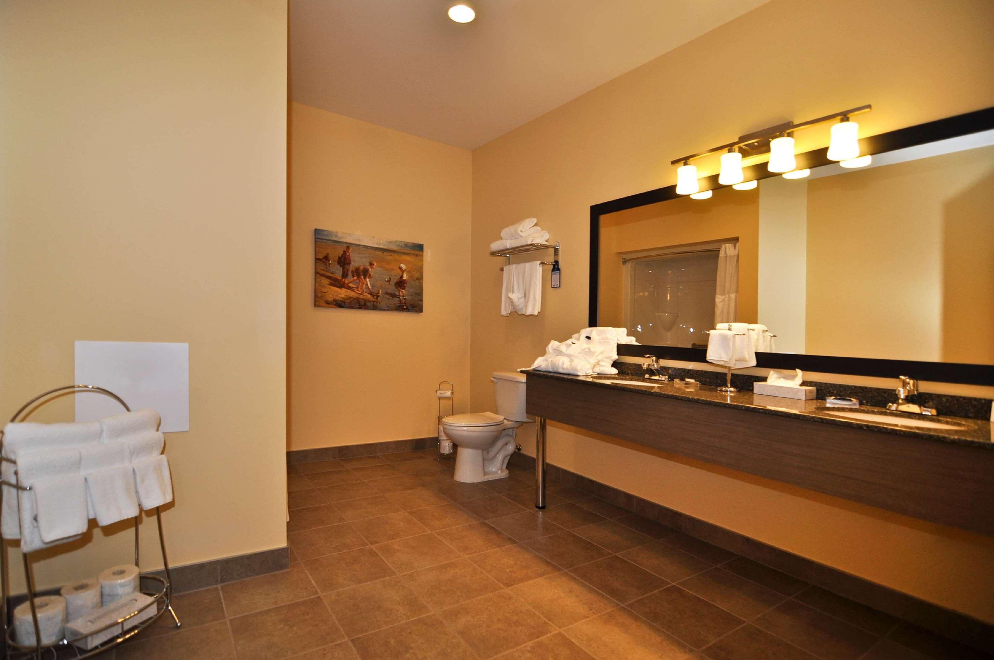 Suite Two Queen Beds