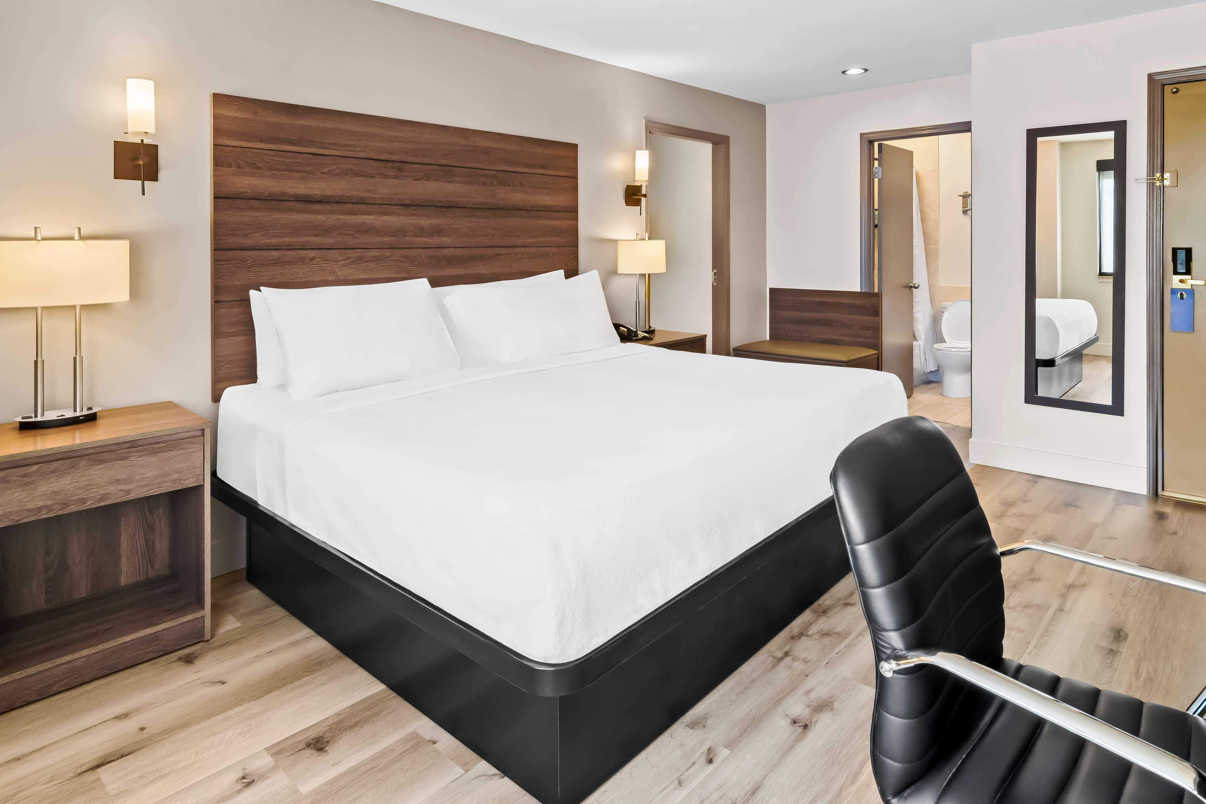 Double King Size Bed