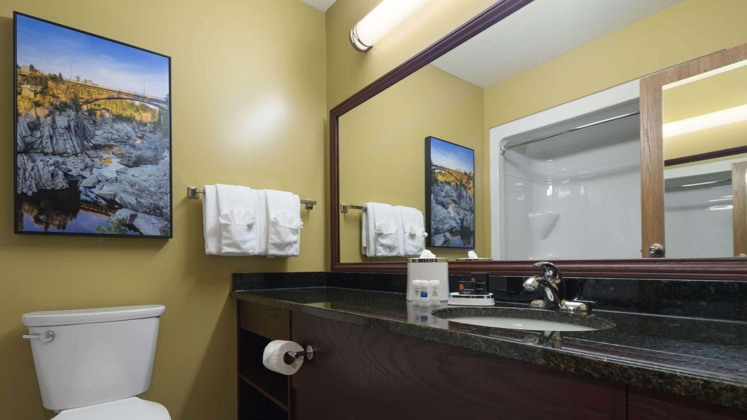 Double Queen Bed Non Smoking