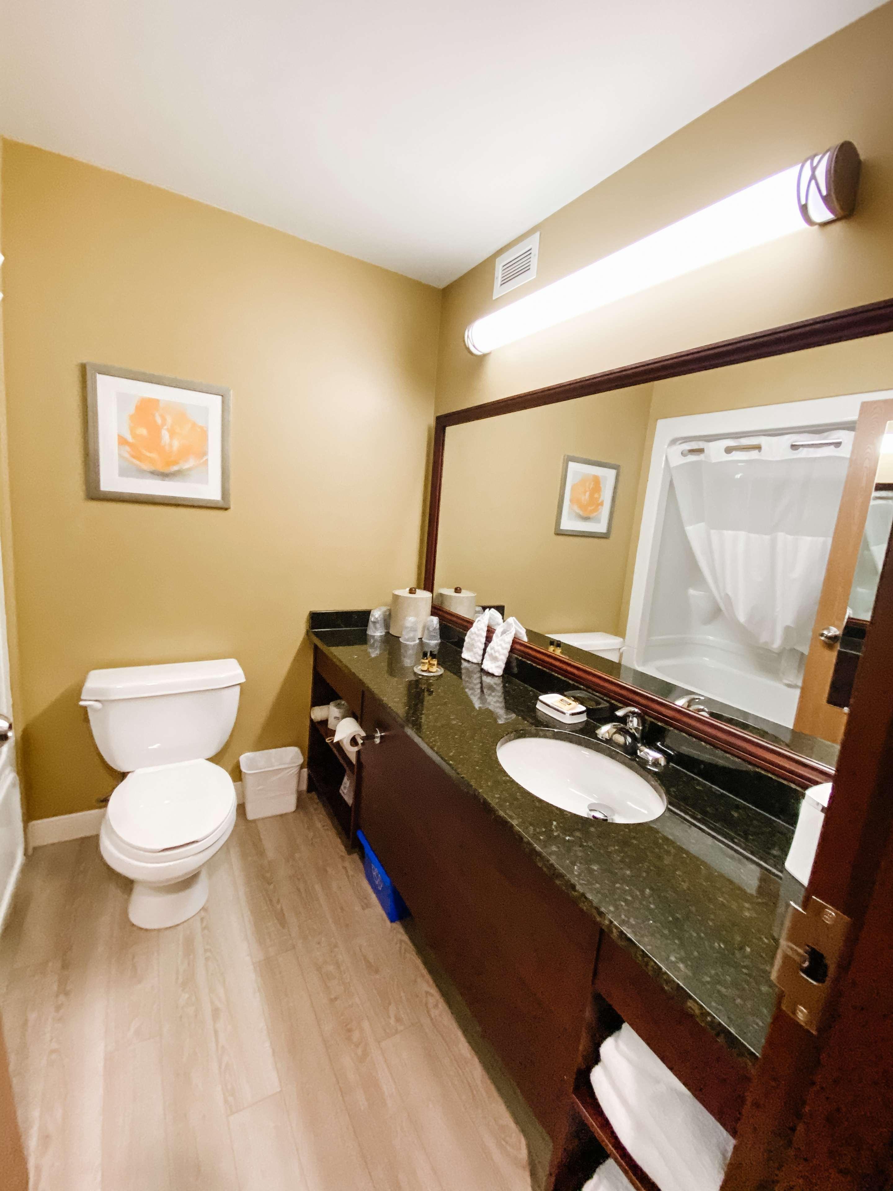 Double Queen Bed Non Smoking