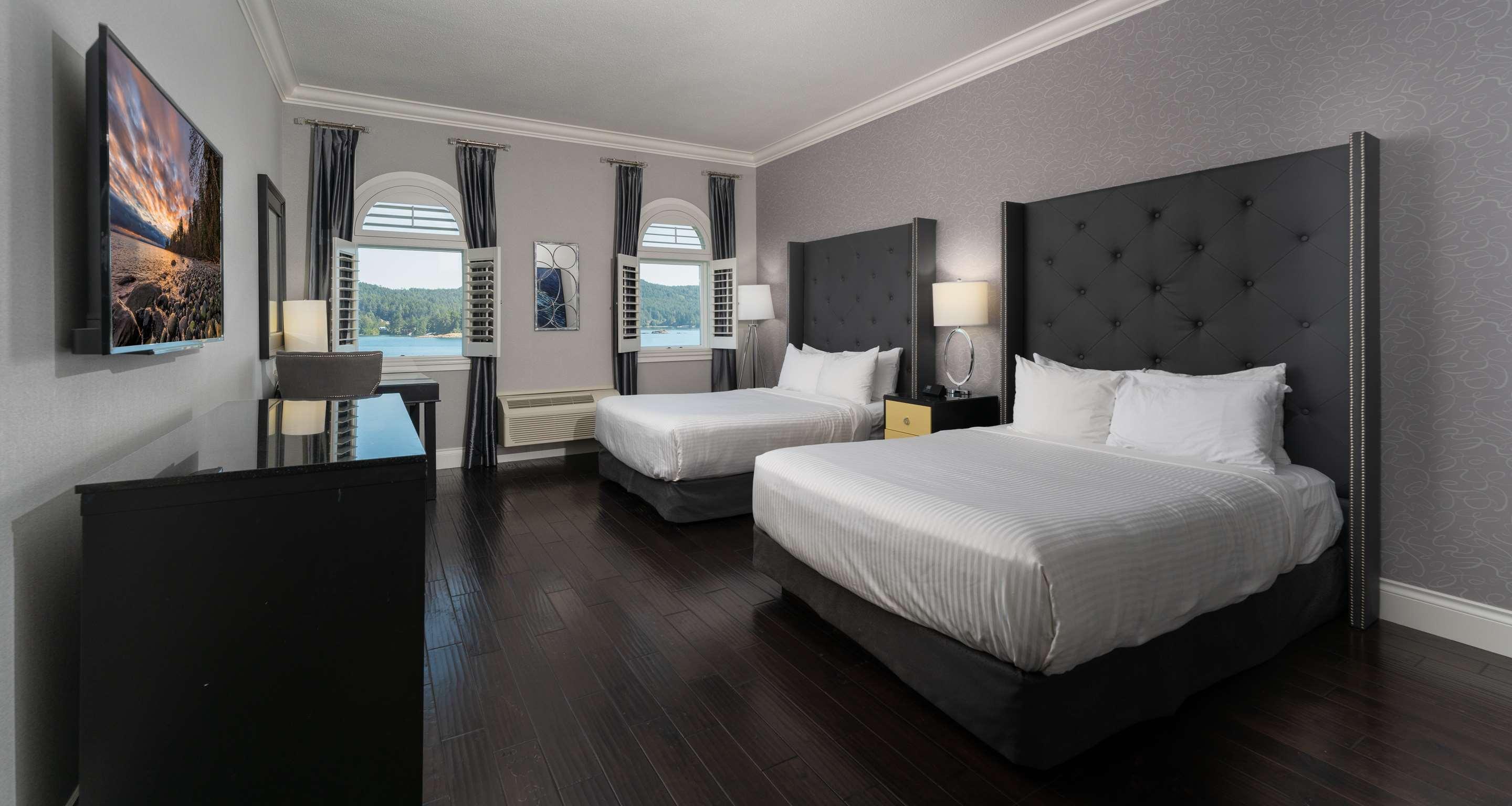 Quadruple Non Smoking