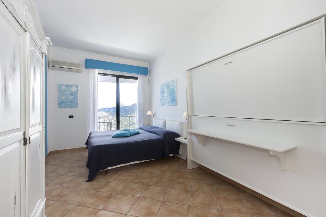 Studio with Balcony with Views