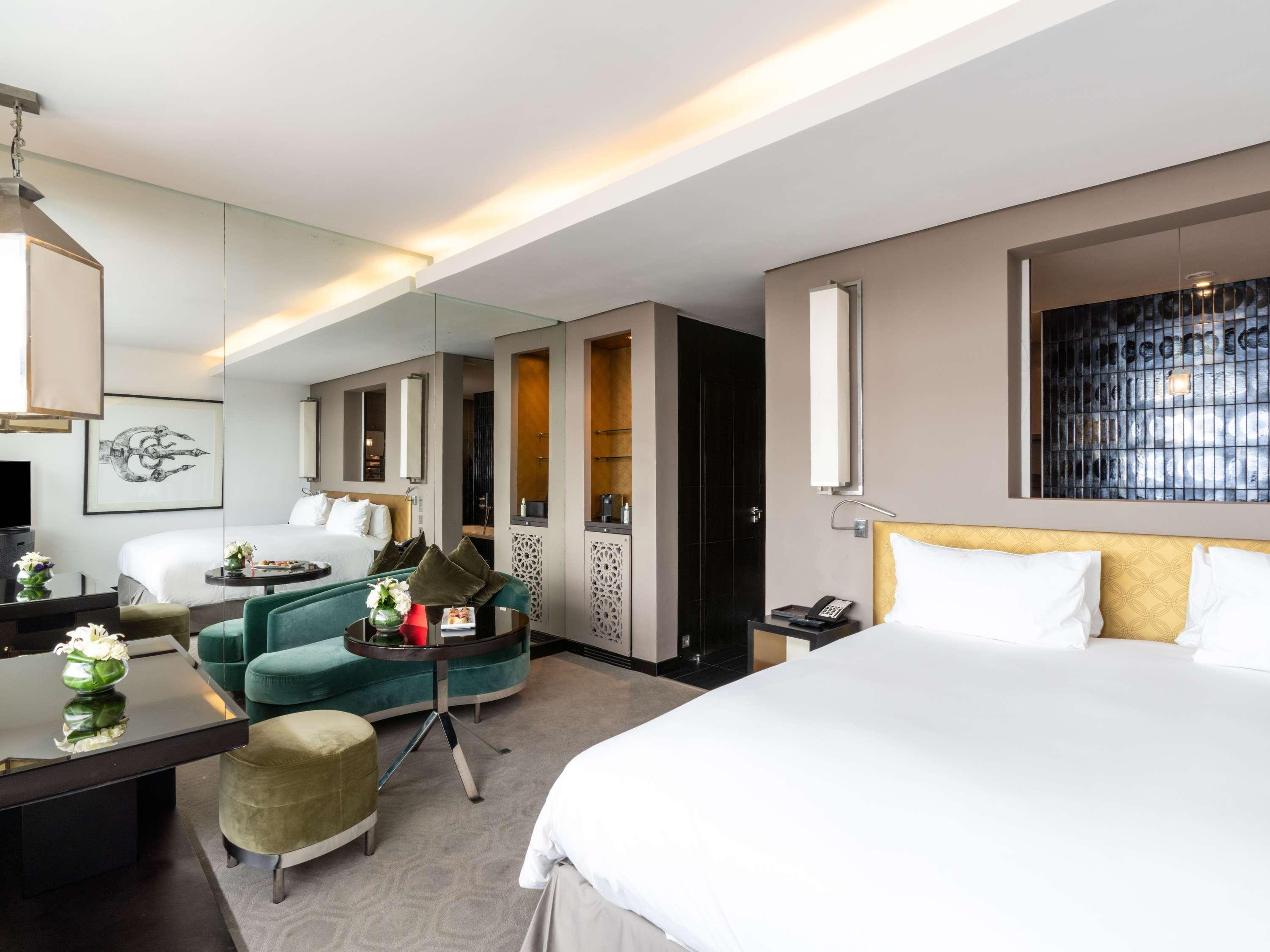 Double Deluxe King Bed